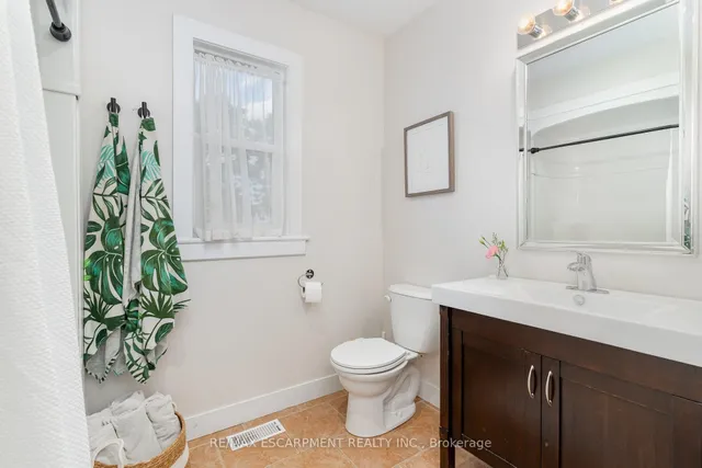 Additional property image - 21 Prospect St