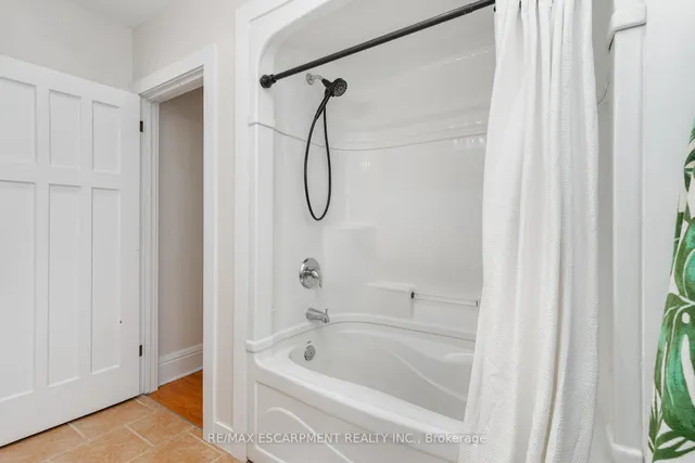Additional property image - 21 Prospect St