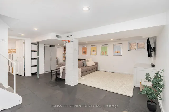 Additional property image - 21 Prospect St