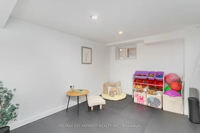 Additional property image - 21 Prospect St