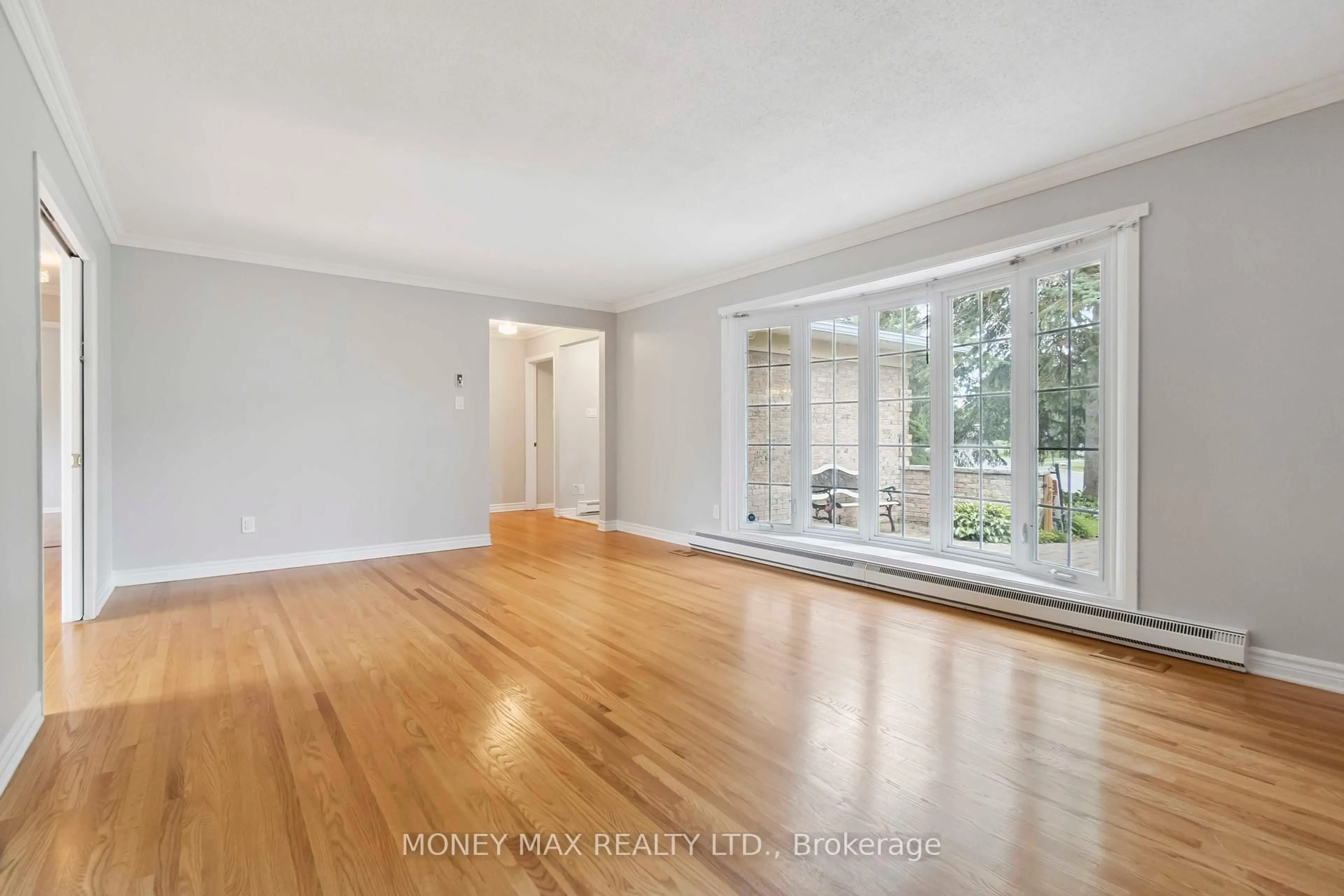 A pic of a room for 11 Jerrilynn Cres, Ottawa Ontario K2J 1H3