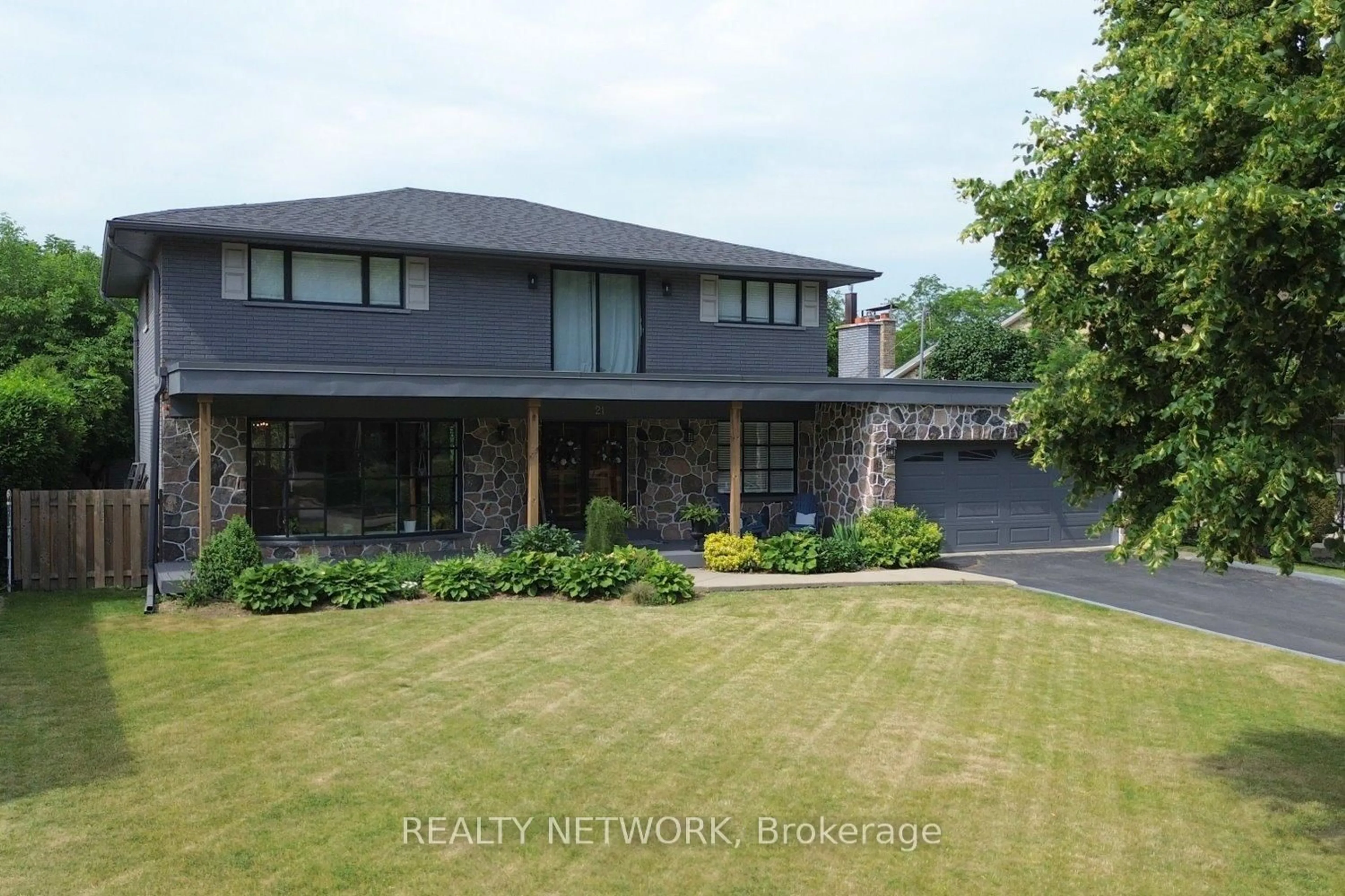 Unknown for 21 Woodside Dr, Hamilton Ontario L8T 1C4