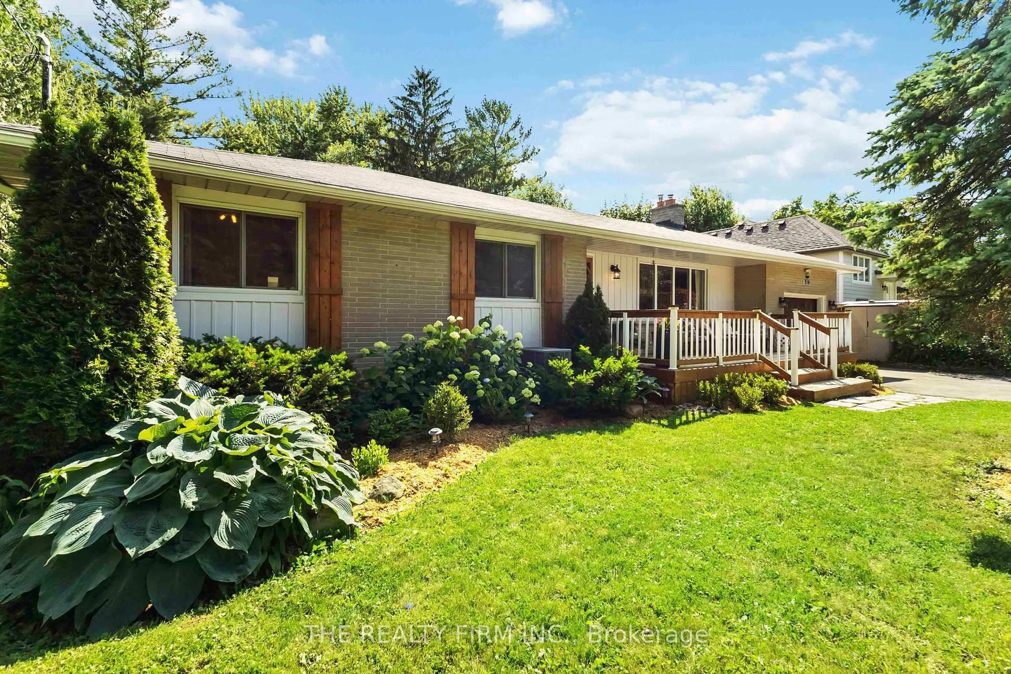 Unknown for 516 Hibiscus Ave, London North Ontario N6H 3N9