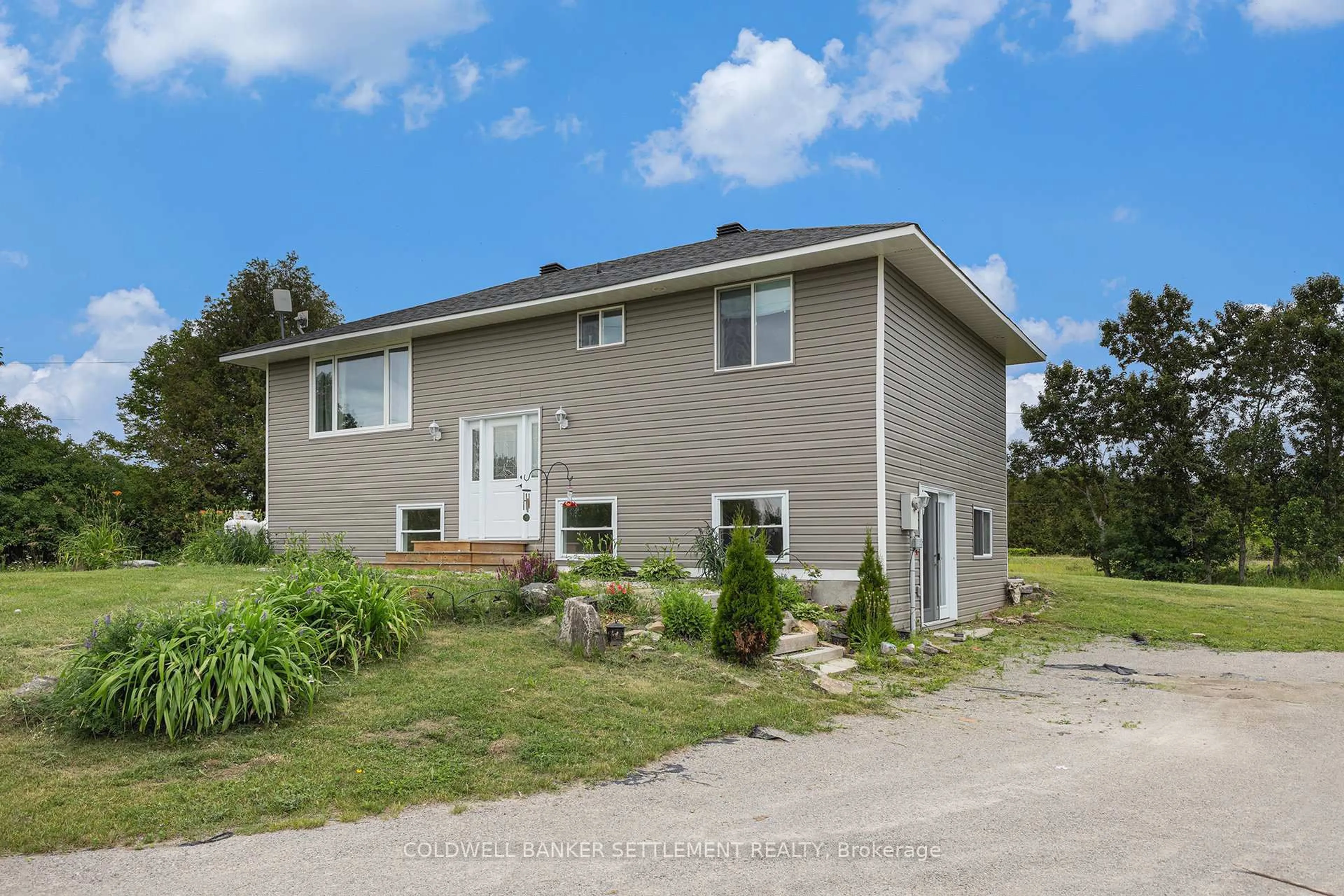 Home with vinyl exterior material, unknown for 170 Drummond Conc. 2A Rd, Perth Ontario K7H 3C3