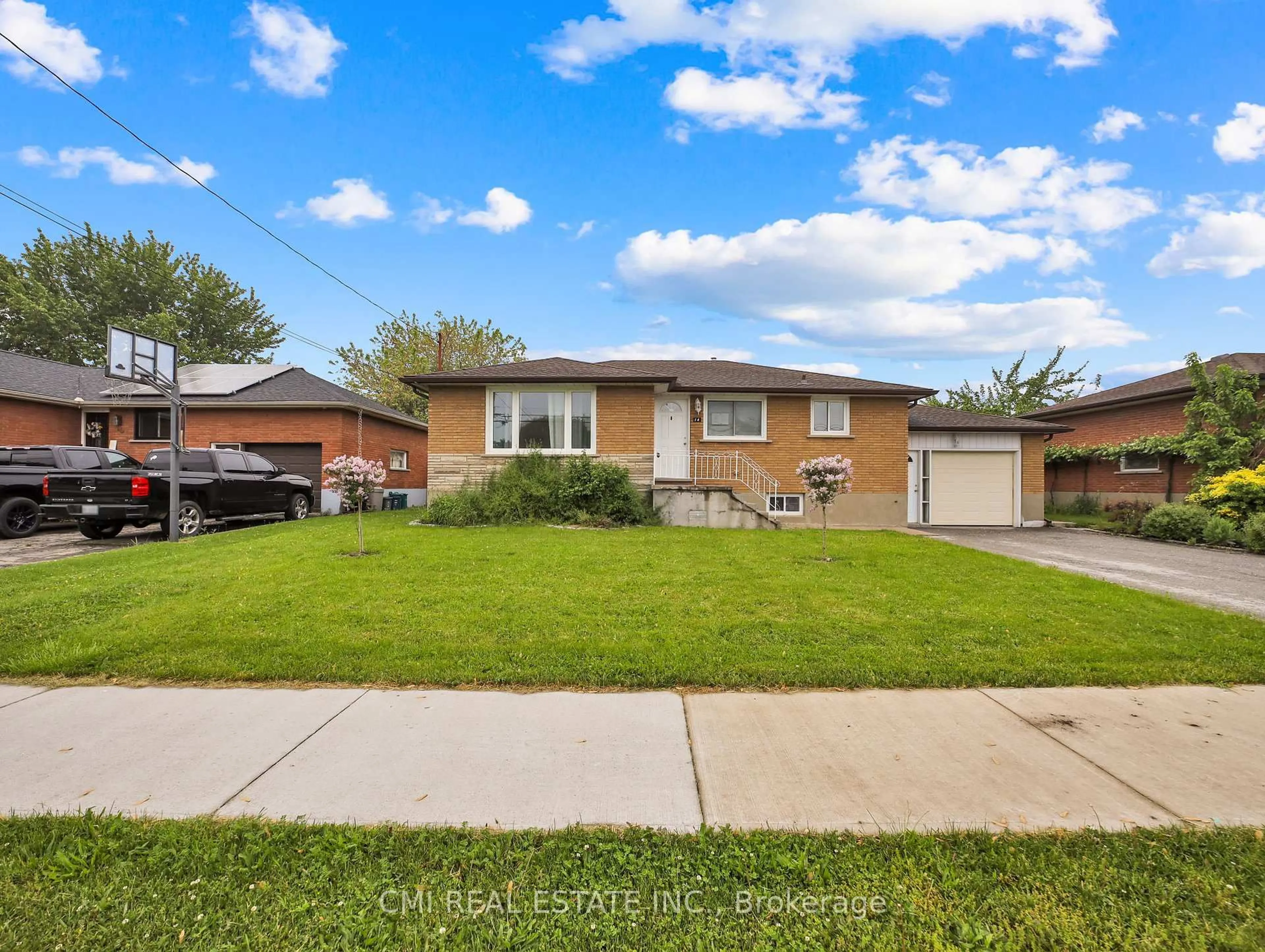 Unknown for 14 Janet St, Port Colborne Ontario L3K 2E7