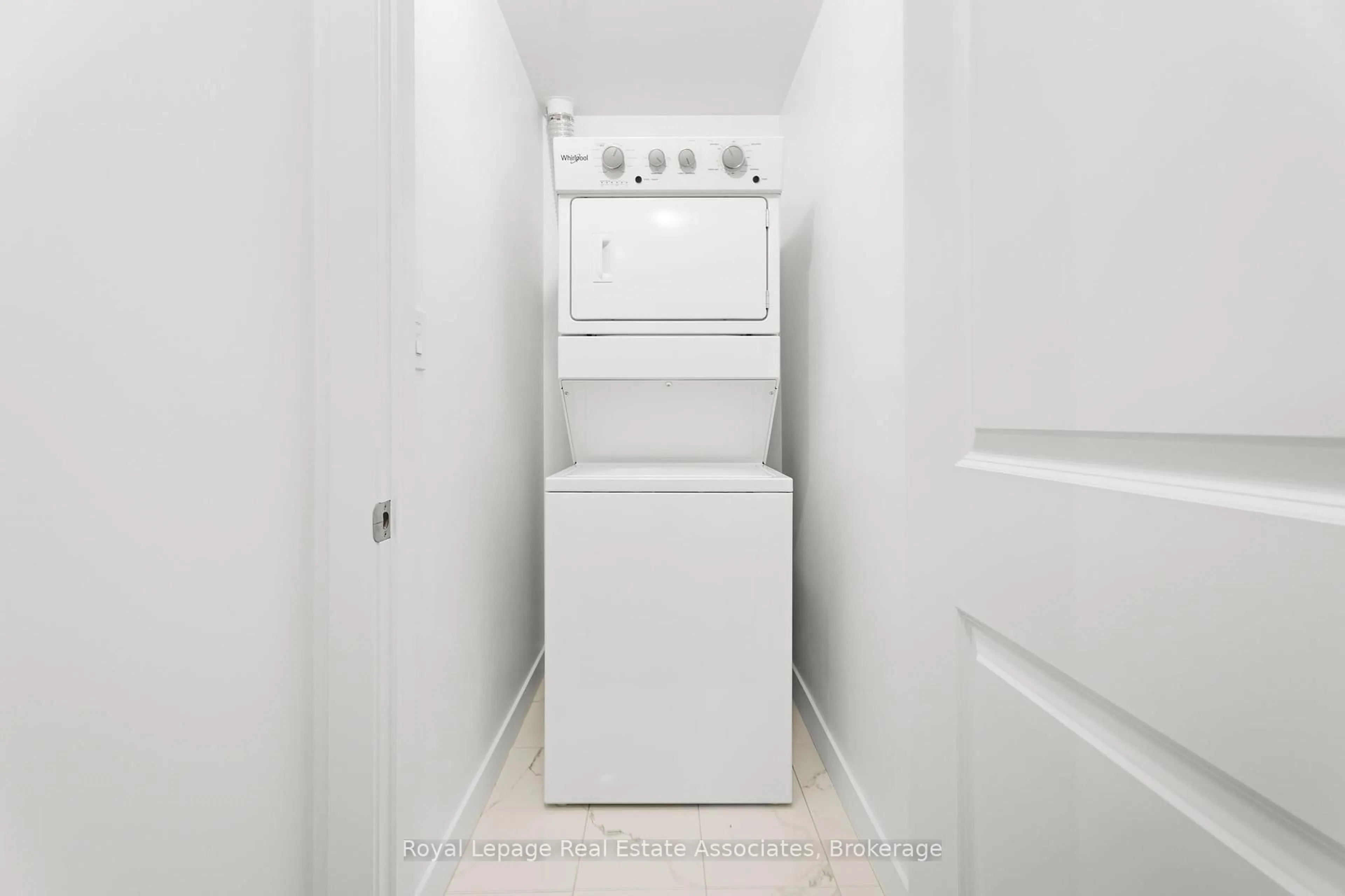 Laundry room for 460 Dundas St #434, Hamilton Ontario L8B 2A5