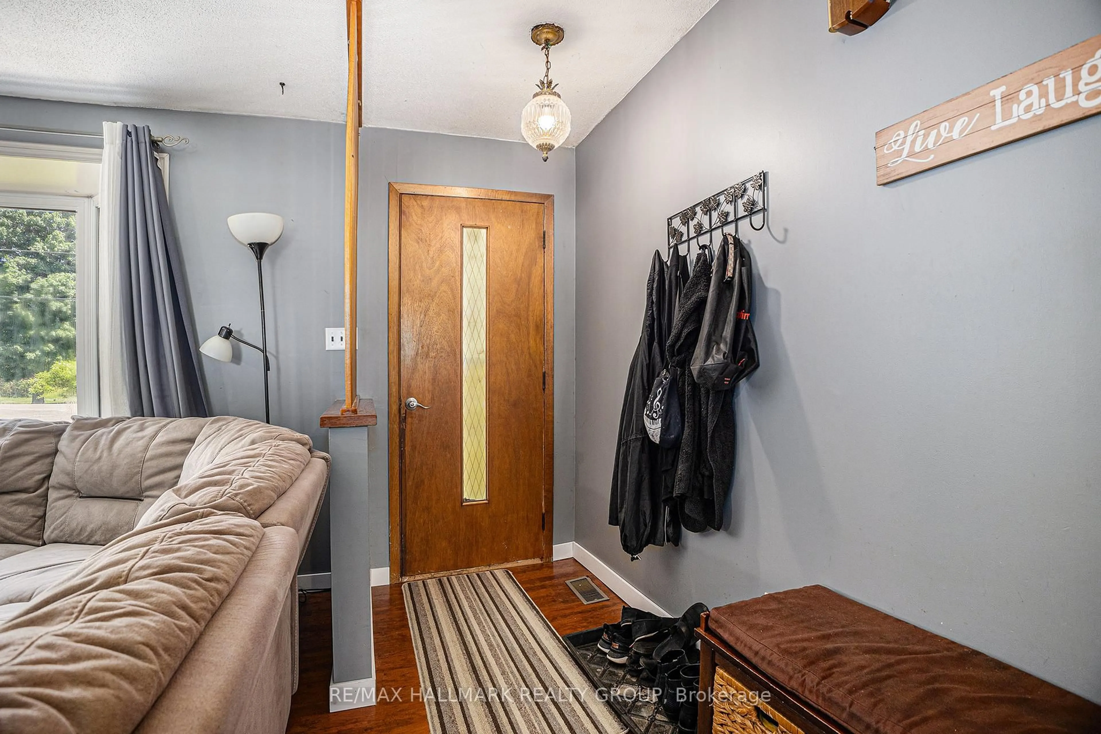 Indoor entryway for 3504 County Road 26 Rd, Augusta Ontario K0E 1T0