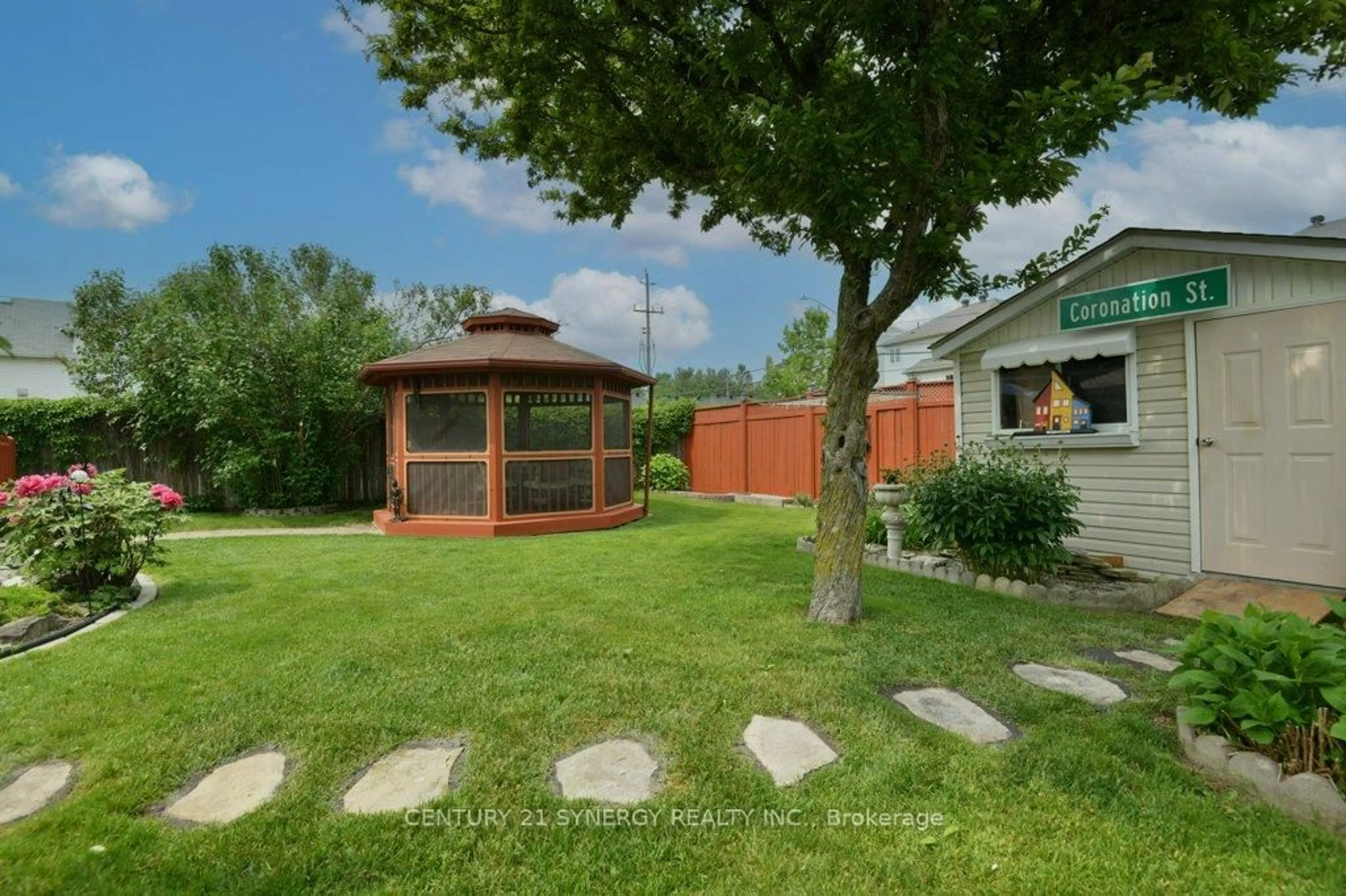 Patio, street for 51 Mika St, Ottawa Ontario K2S 1K6