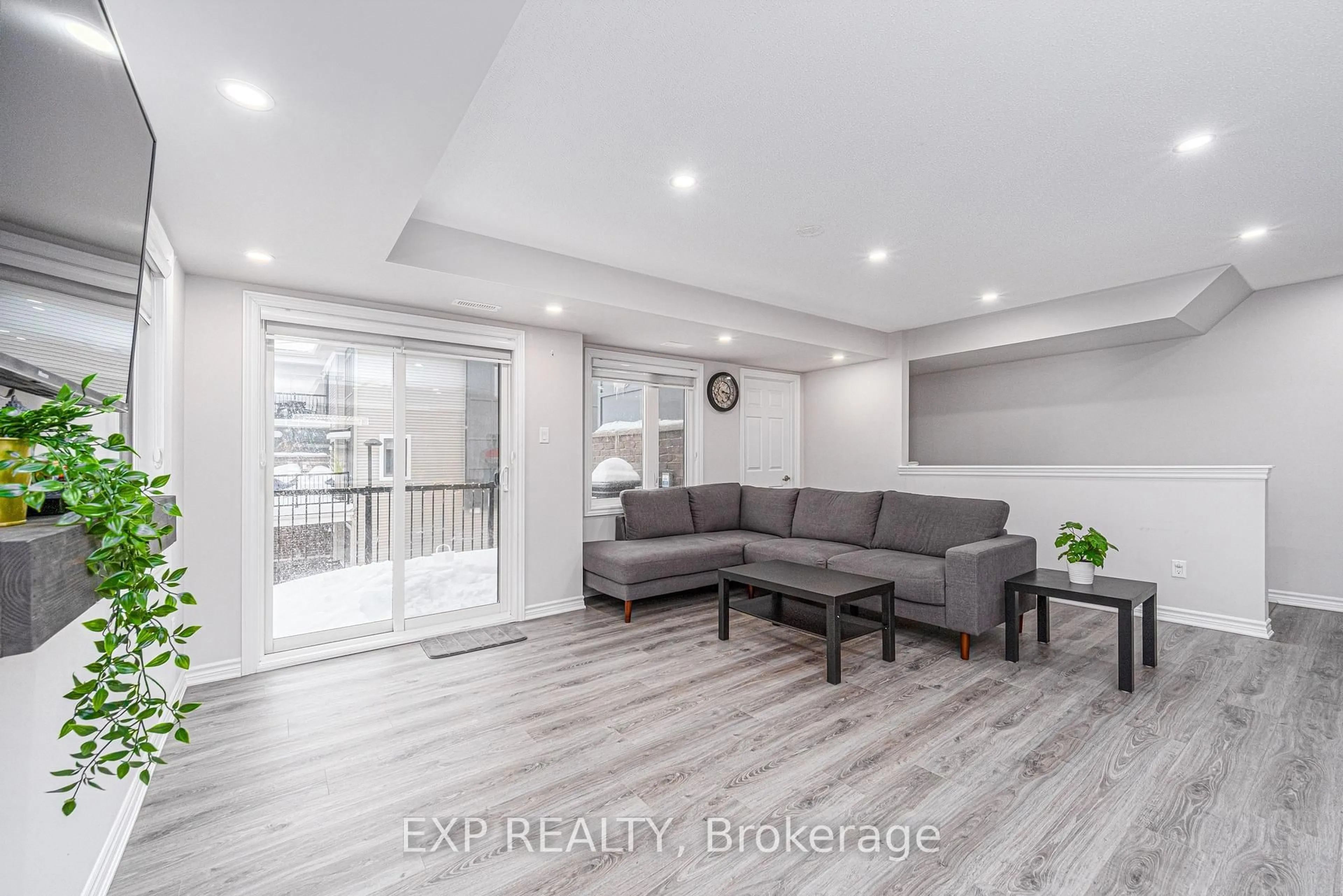 Indoor entryway for 103 Walleye Private, Ottawa Ontario K2J 6E2