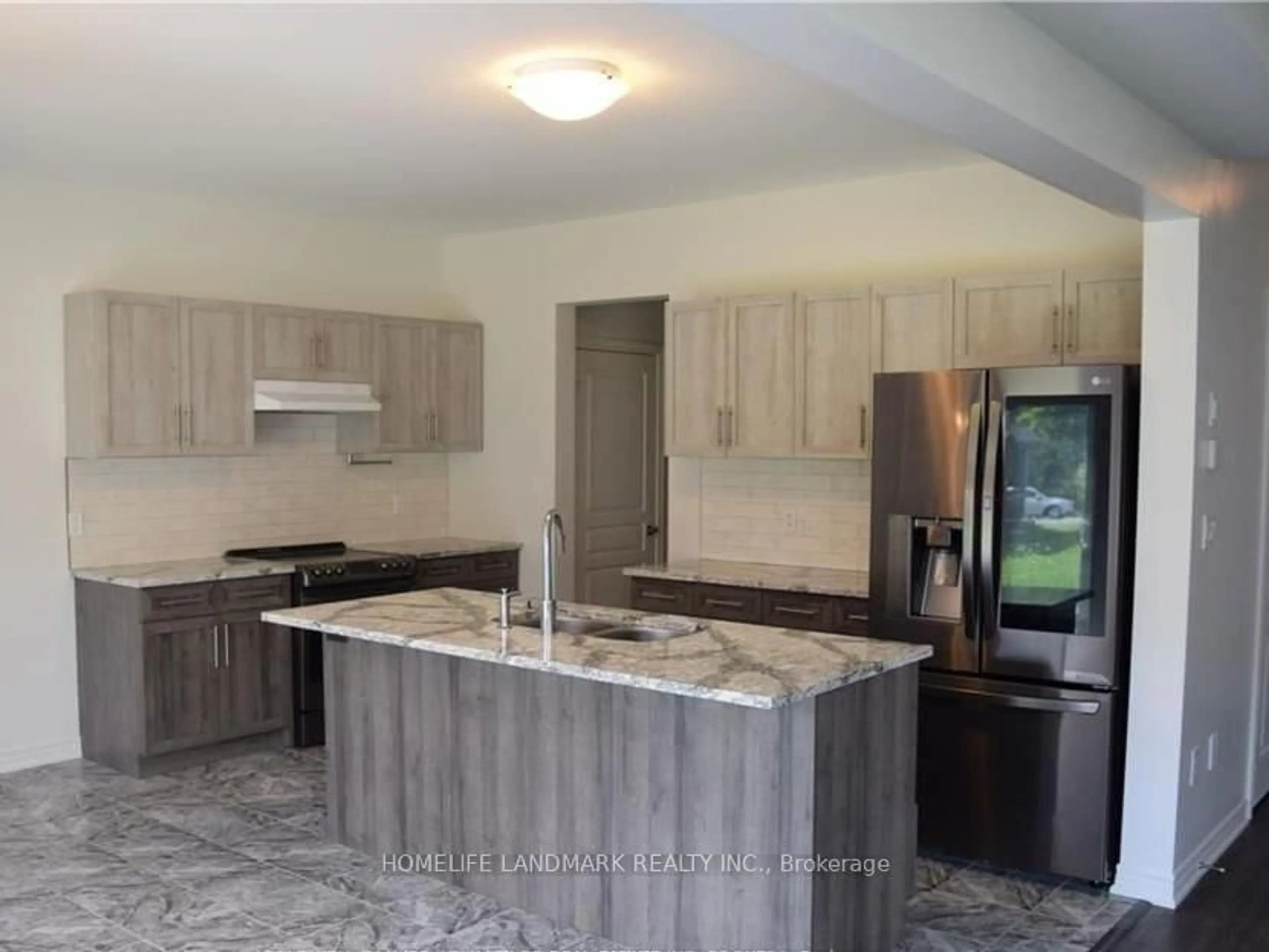 Open concept kitchen, unknown for 7744 Clendenning St, Niagara Falls Ontario L2G 0H2