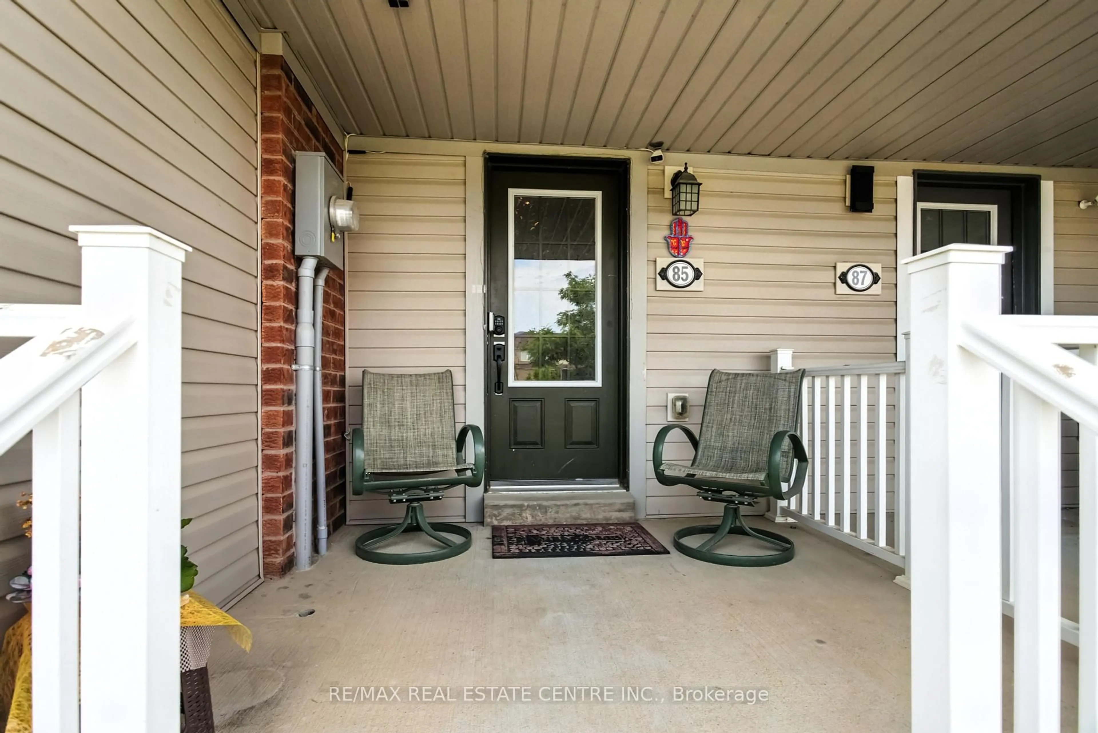 Unknown for 85 Thompson Rd, Haldimand Ontario N3W 0B8