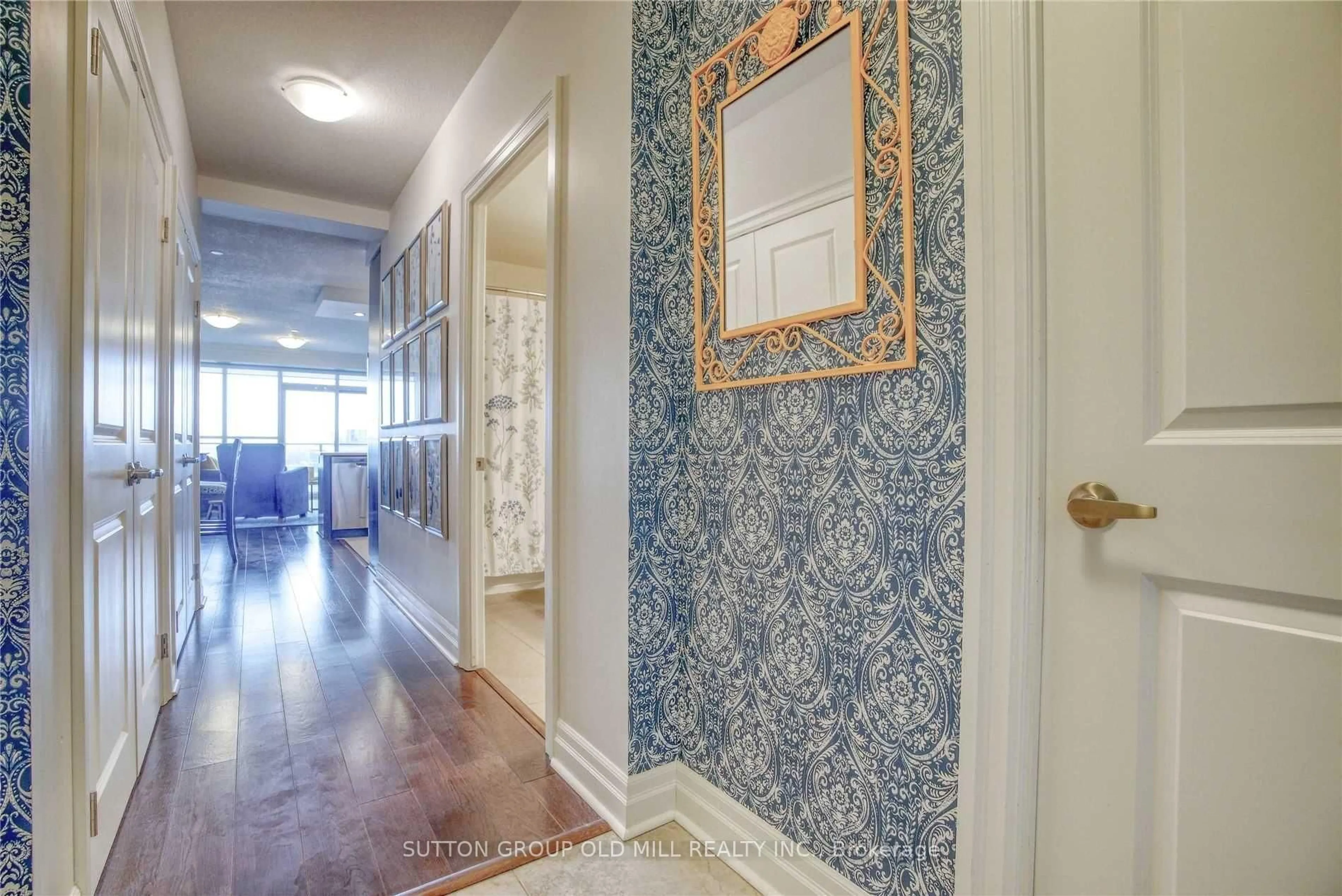 Indoor entryway for 150 Wellington St #805, Guelph Ontario N1H 3R2