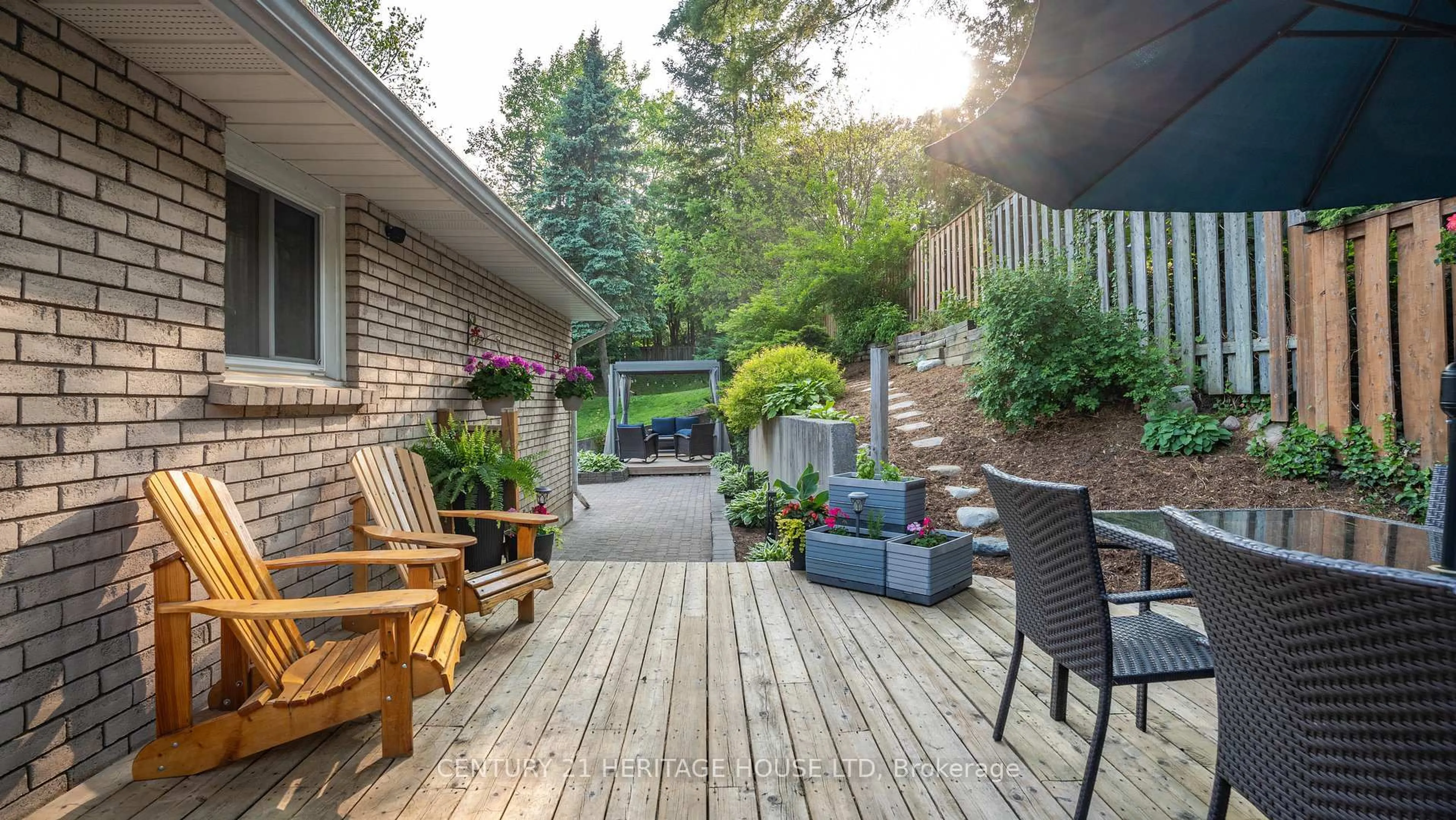 Patio, street for 29 Amelia St, Brant Ontario N3L 1Z4