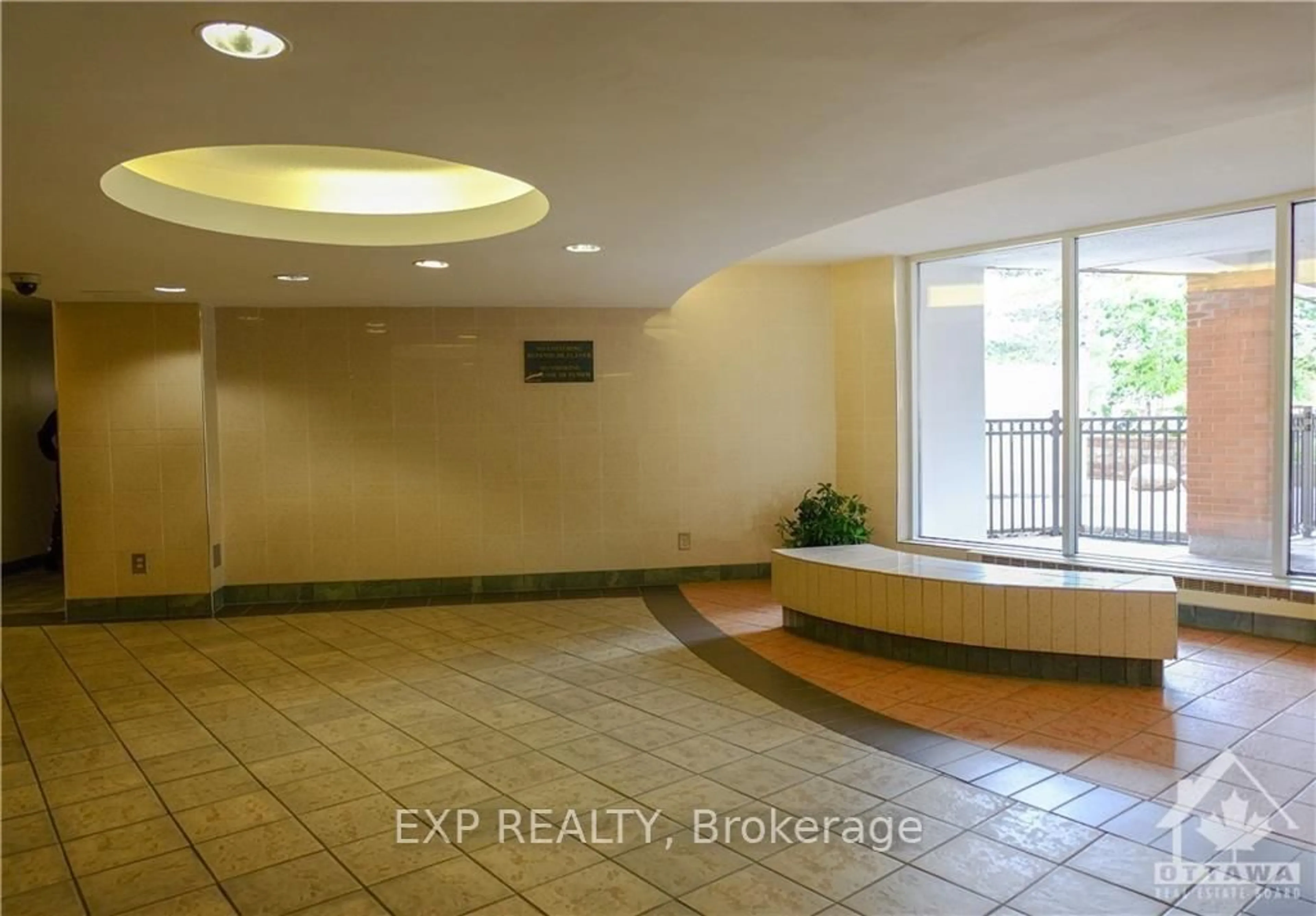 Unknown for 2020 Jasmine Cres #810, Ottawa Ontario K1J 8K5