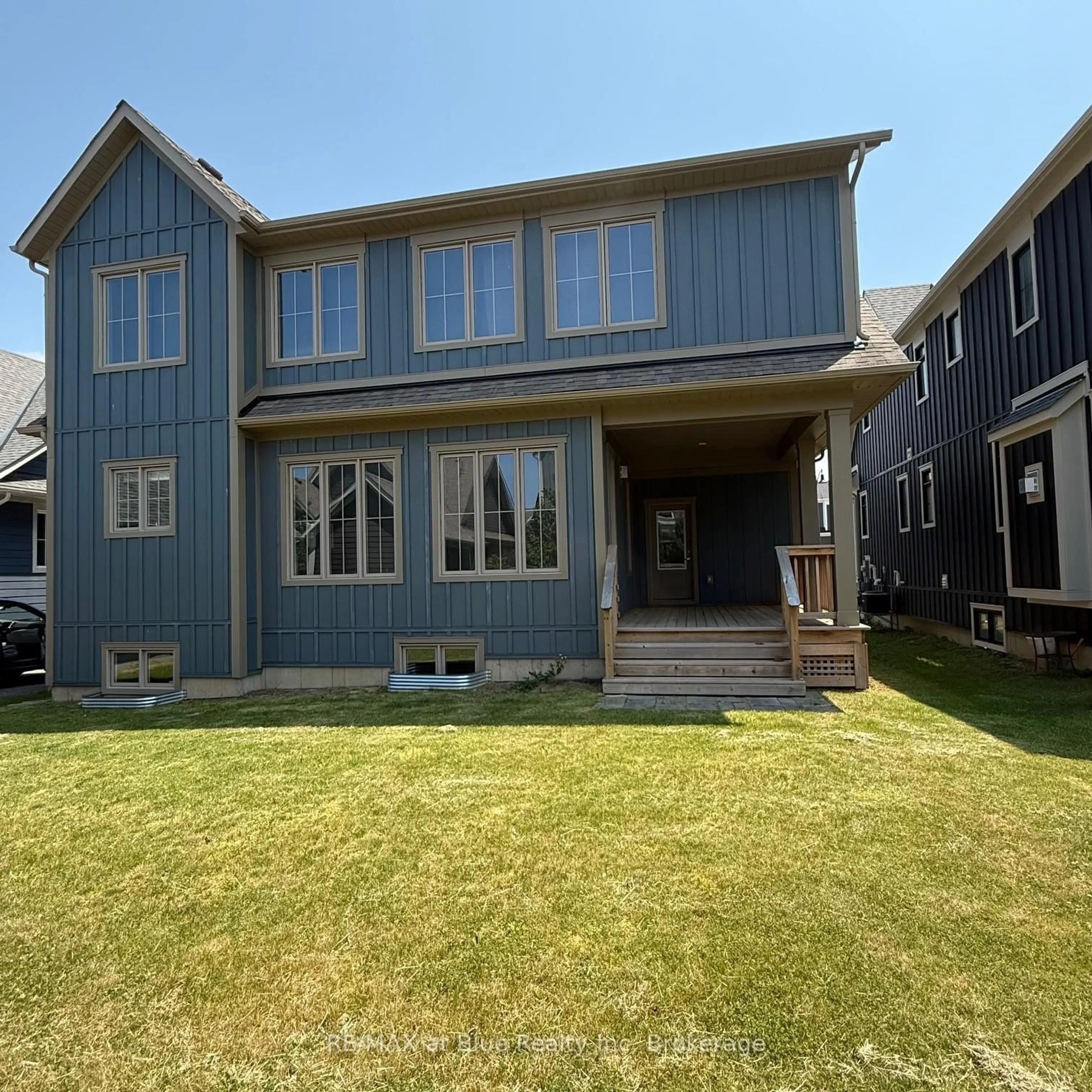 Home with vinyl exterior material, unknown for 181 Yellow Birch Cres, Blue Mountains Ontario L9Y 0Z3