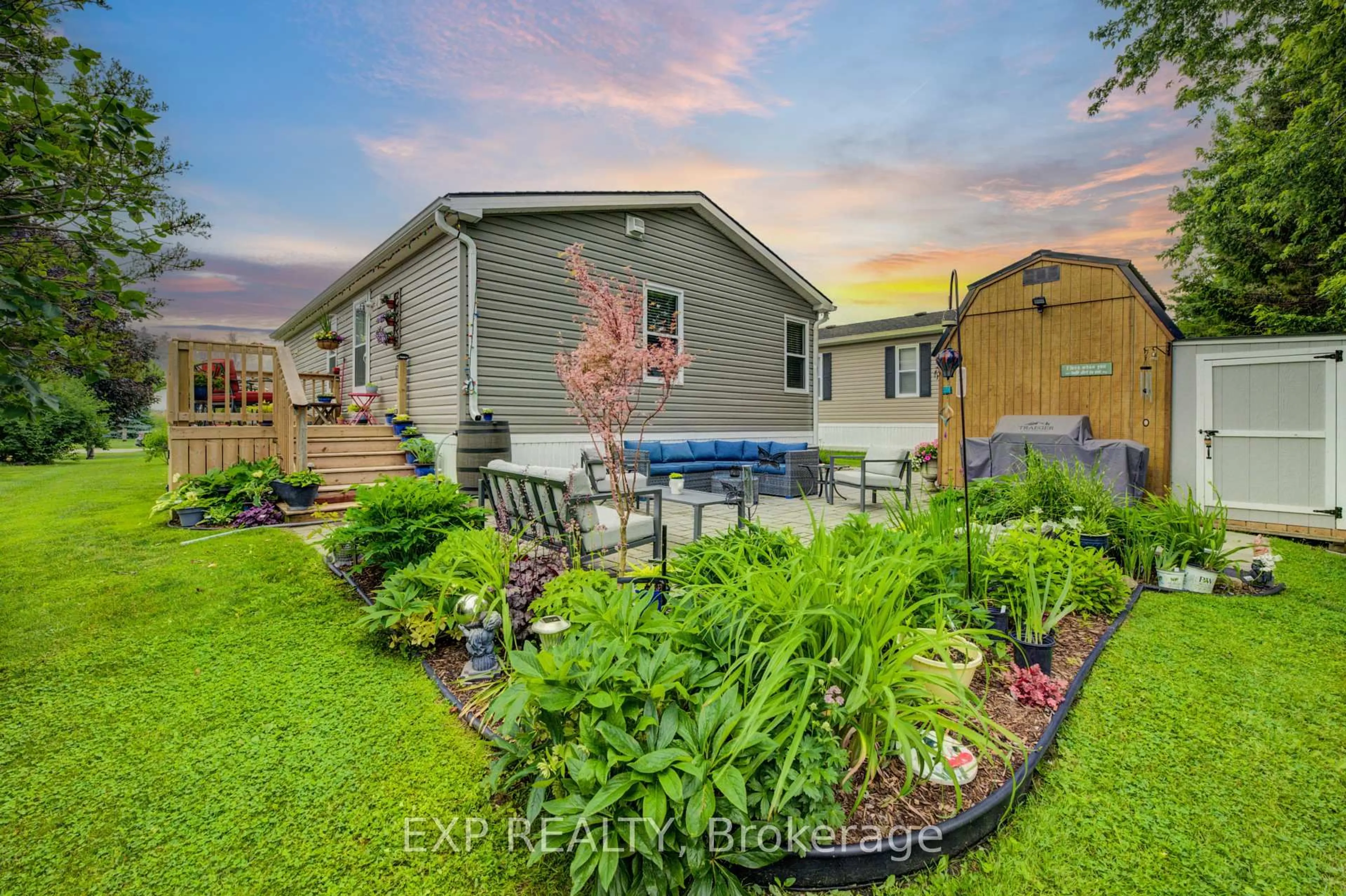 Patio, street for 112 MEADOWVIEW Lane, North Perth Ontario N4W 3G8