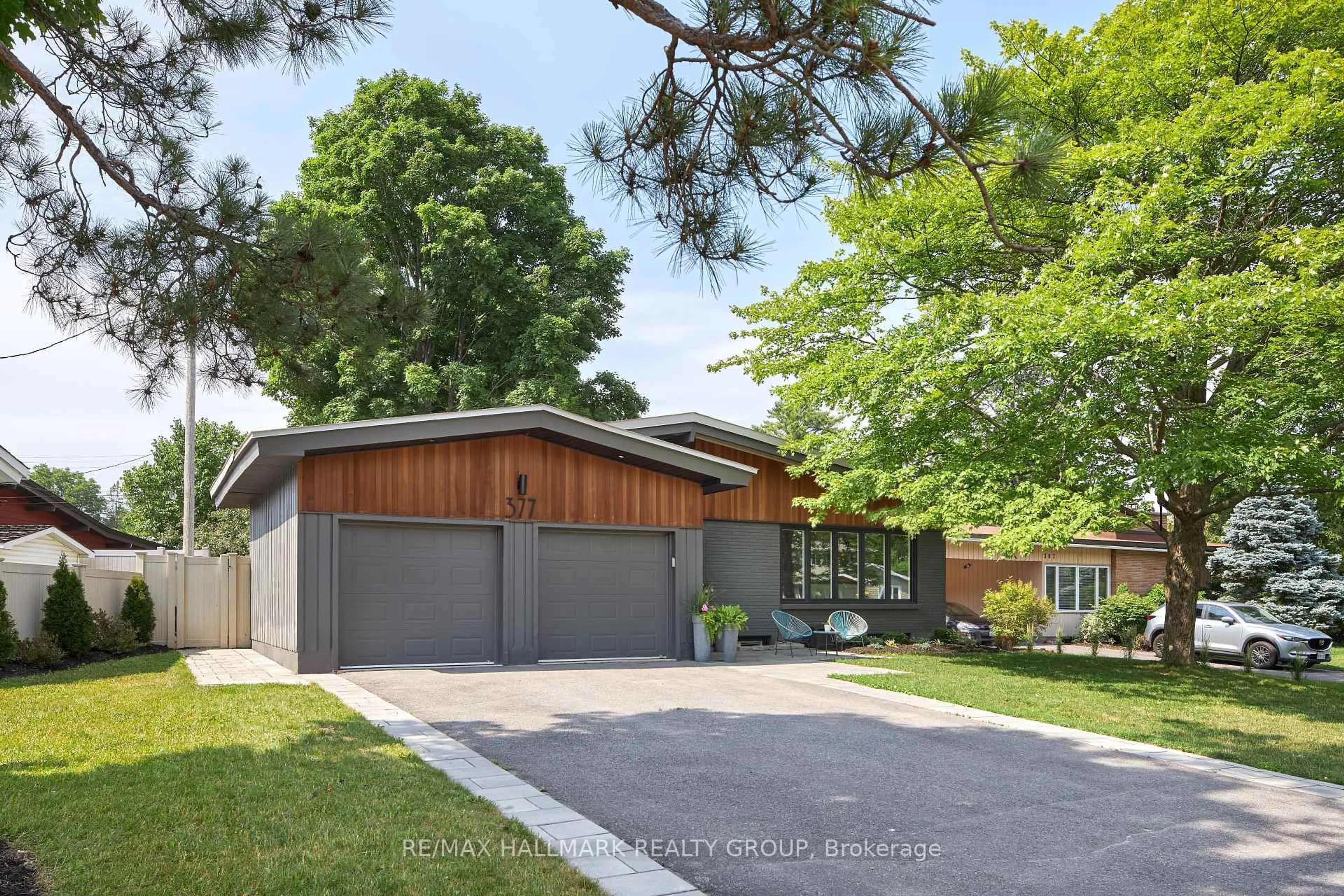 Home with brick exterior material, street for 377 Summit Ave, Ottawa Ontario K1H 6A1