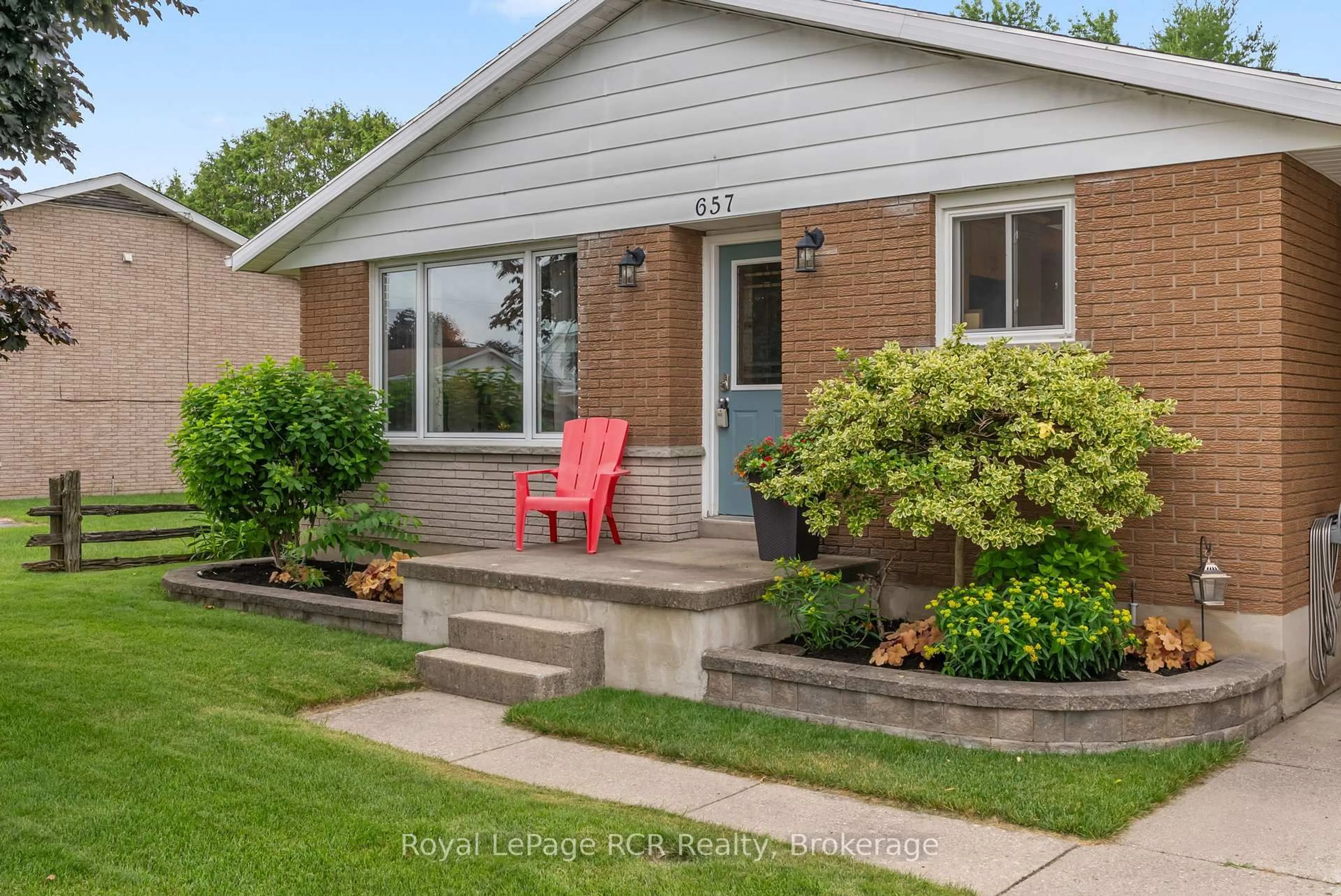 Home with brick exterior material, street for 657 14th St, Hanover Ontario N4N 3G9