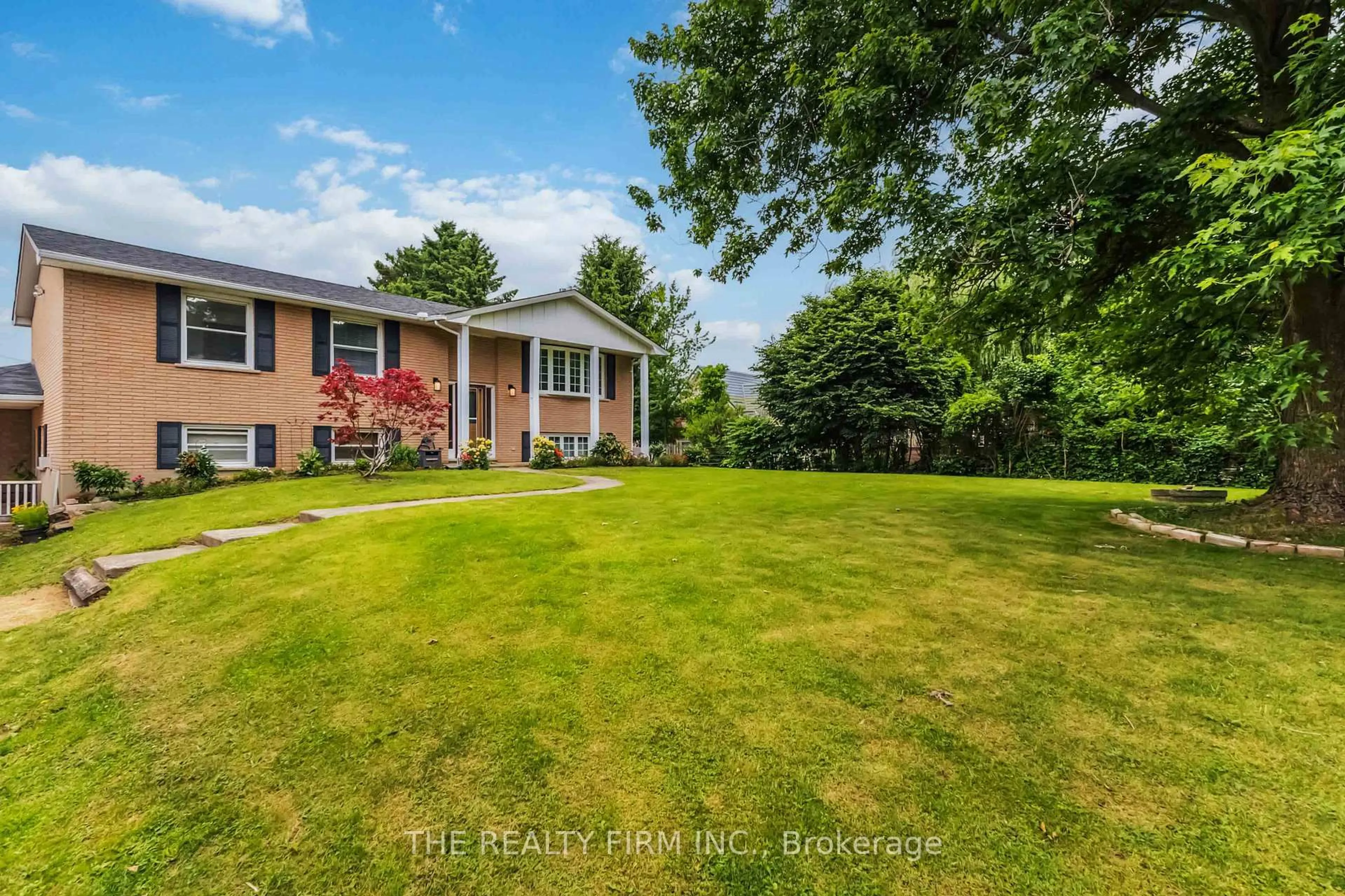 A pic from outside/outdoor area/front of a property/back of a property/a pic from drone, water/lake/river/ocean view for 15552 Elginfield Rd, Lucan Biddulph Ontario N0M 1V0