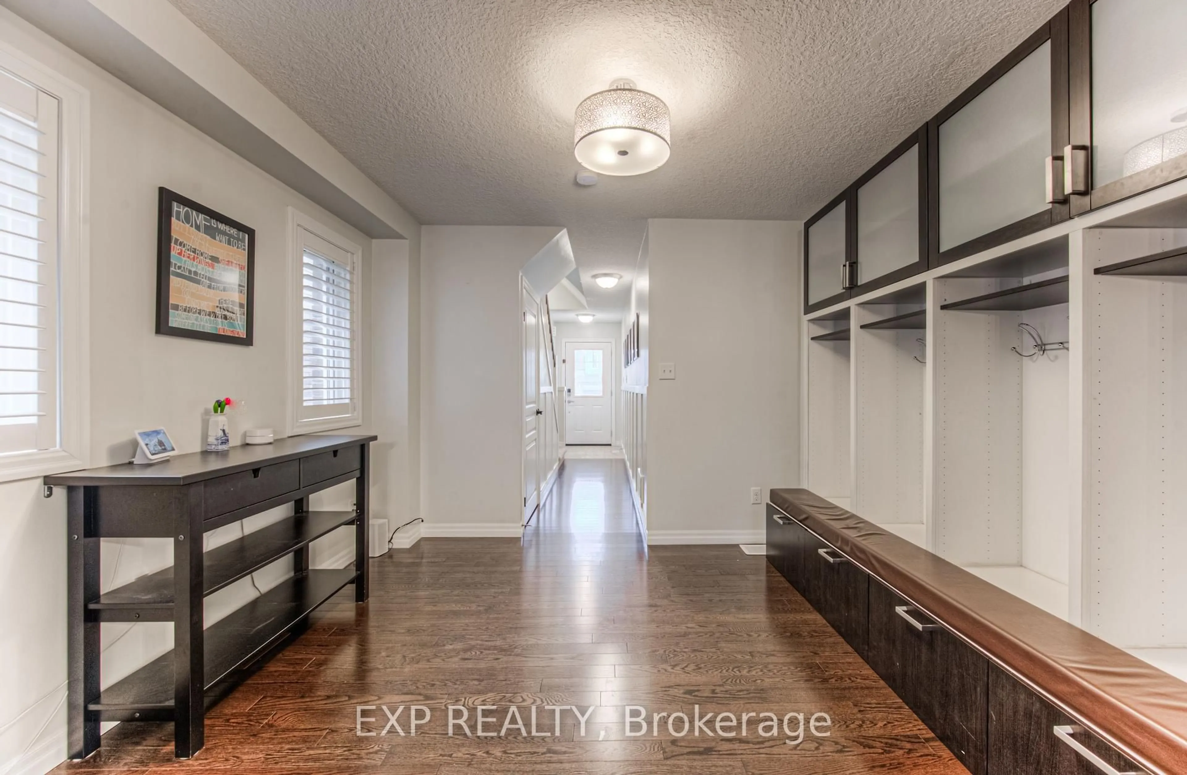 Indoor entryway for 403 Moorlands Cres, Kitchener Ontario N2P 0C9