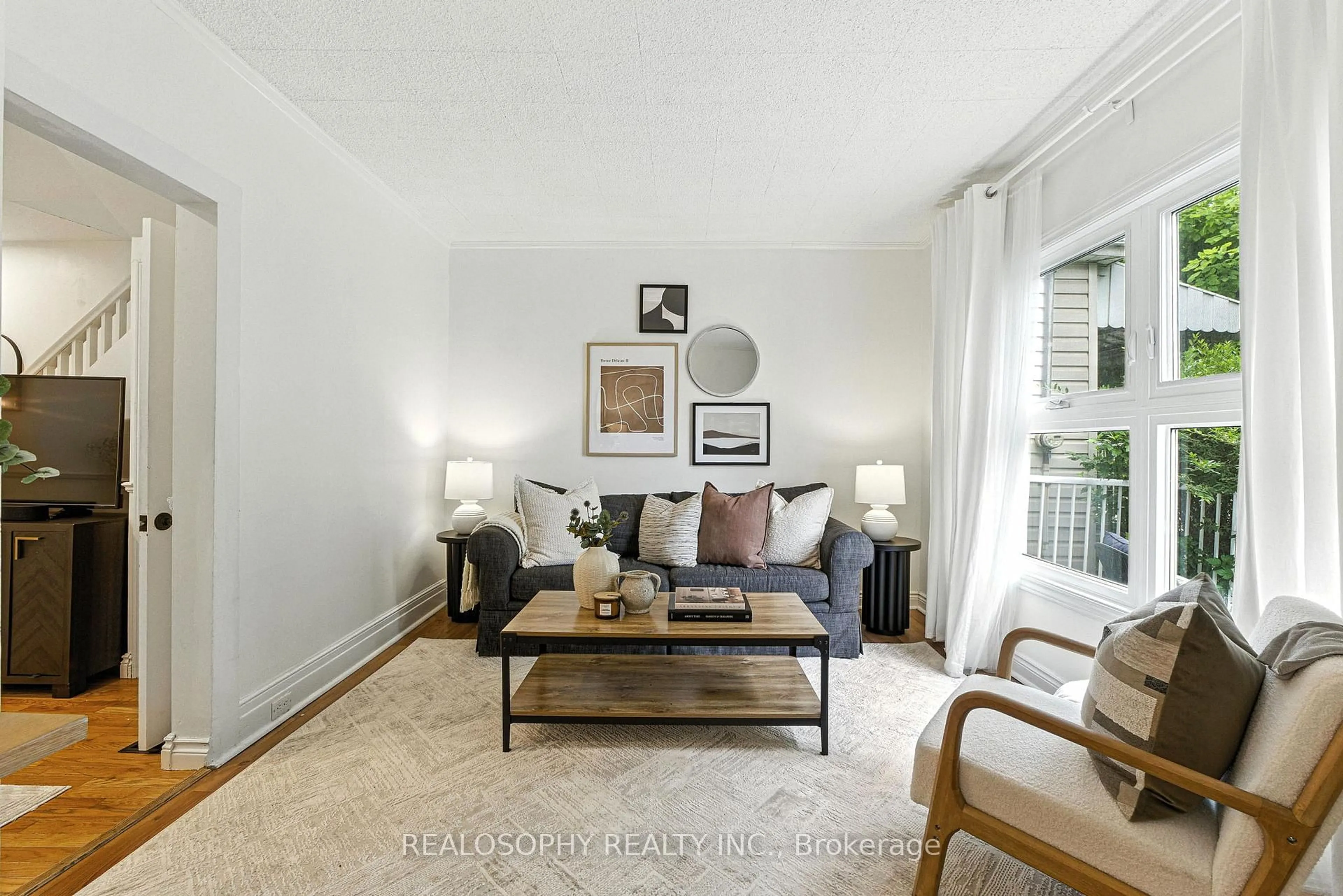 Living room with furniture, unknown for 236 Cope St, Hamilton Ontario L8H 5B5
