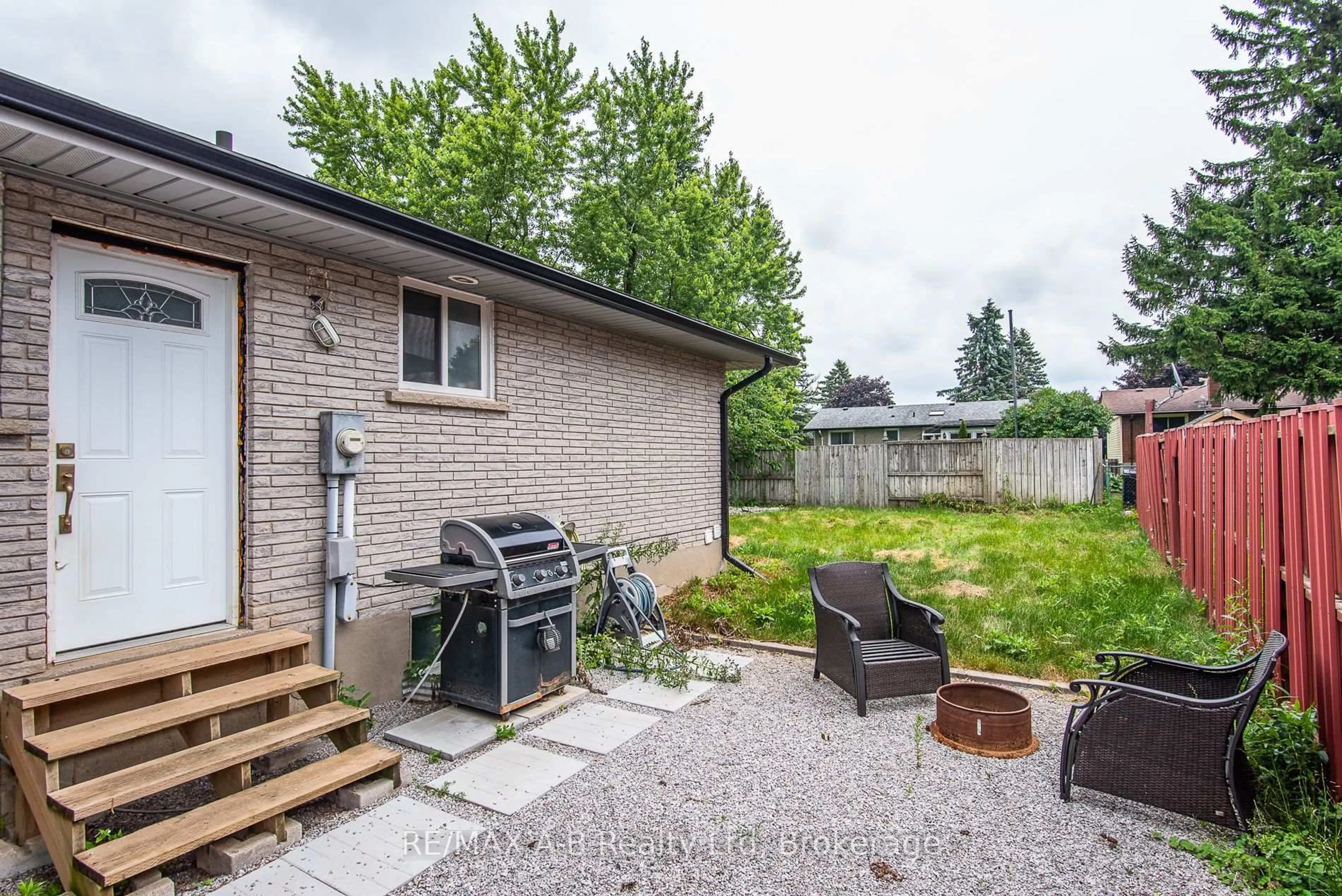 Patio, street for 17 HICKORY Line, Stratford Ontario N5A 6Y5