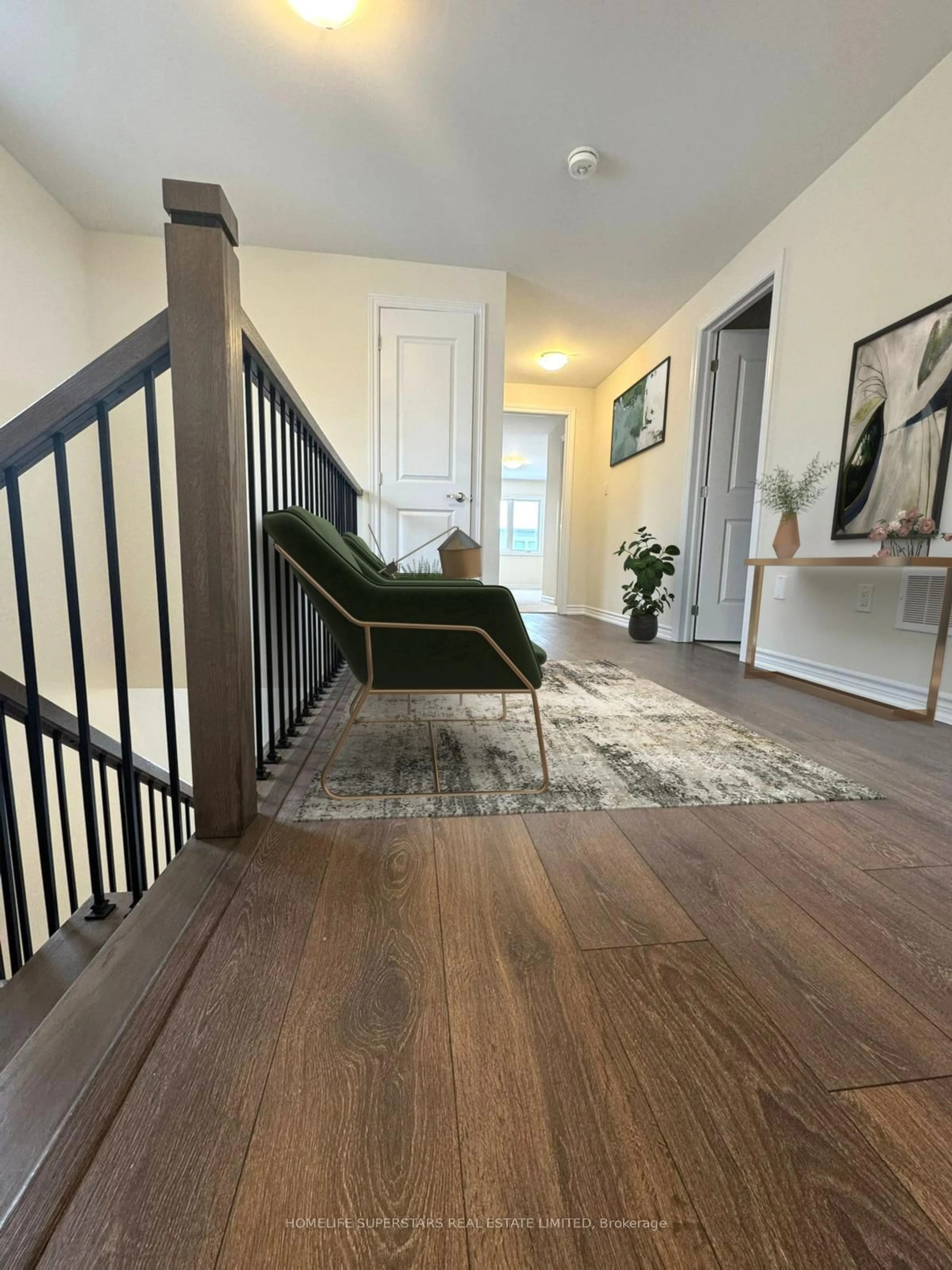 Indoor entryway for 22 Brown St, Erin Ontario N0B 1T0