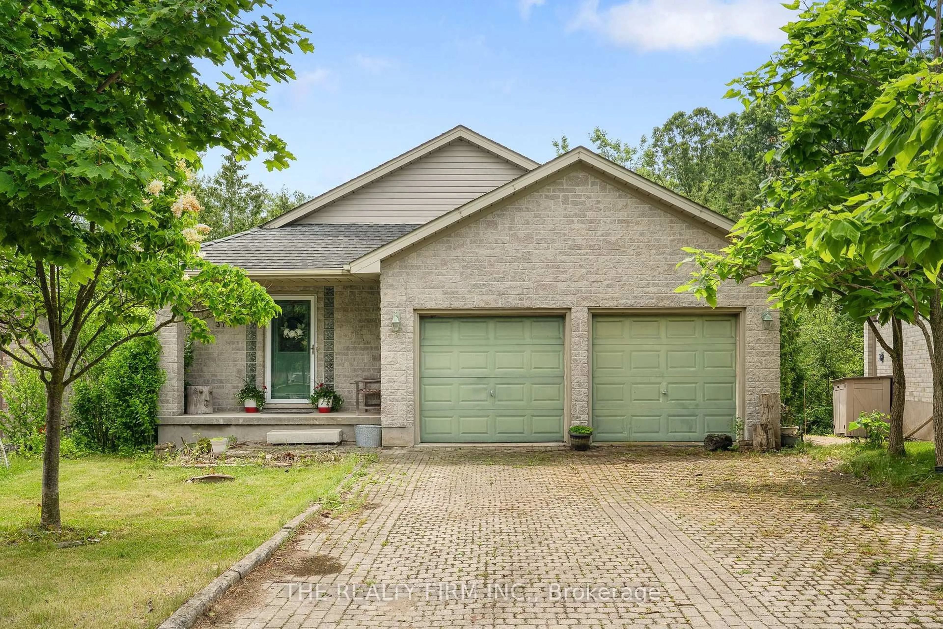 Home with brick exterior material, street for 370 Jonathan St, London South Ontario N5Z 5C8