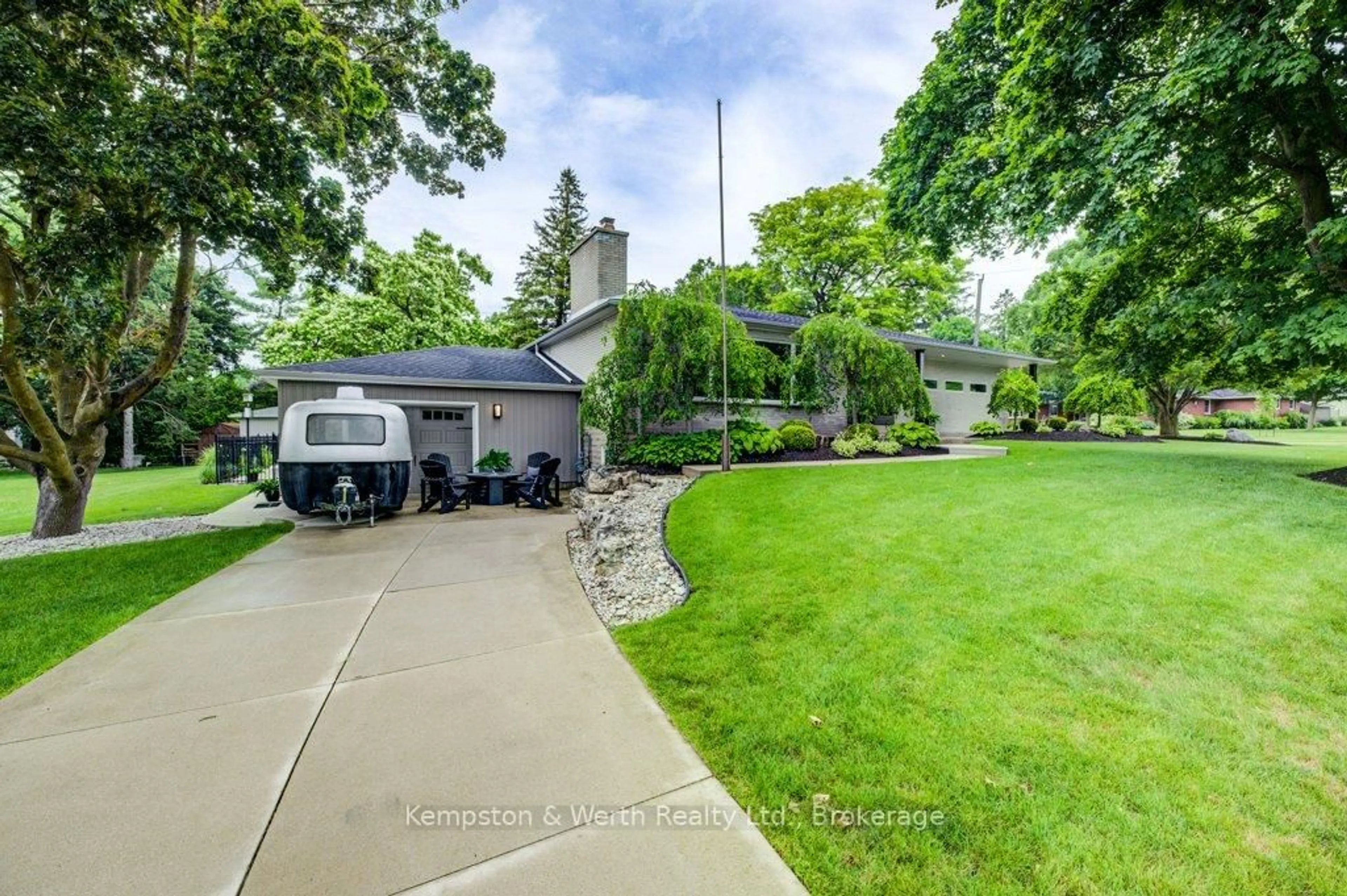 A pic from outside/outdoor area/front of a property/back of a property/a pic from drone, street for 34 Jackson Cres, North Perth Ontario N4W 1K3