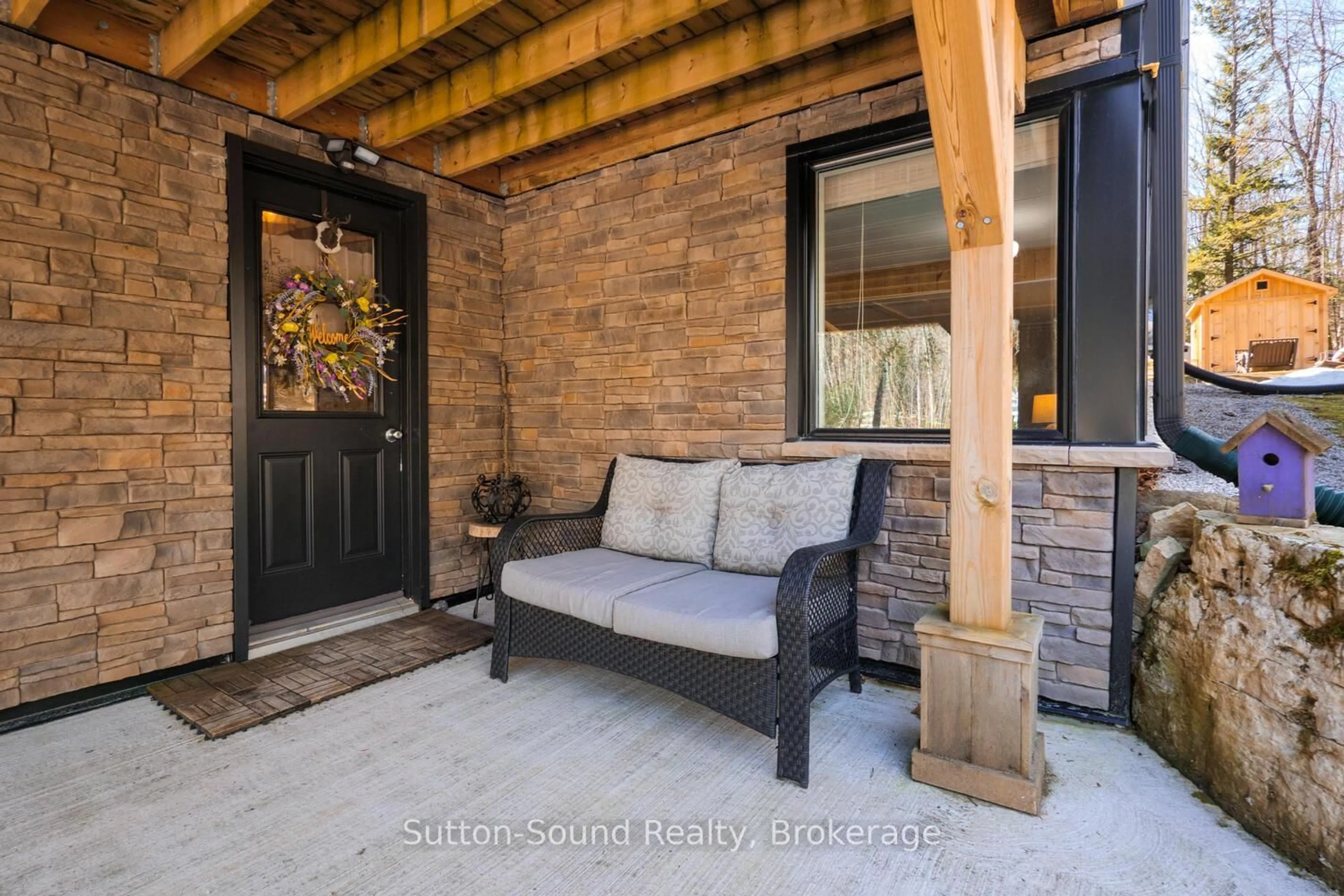 Patio, street for 134 Lakeview Dr, Georgian Bluffs Ontario N0H 2T0