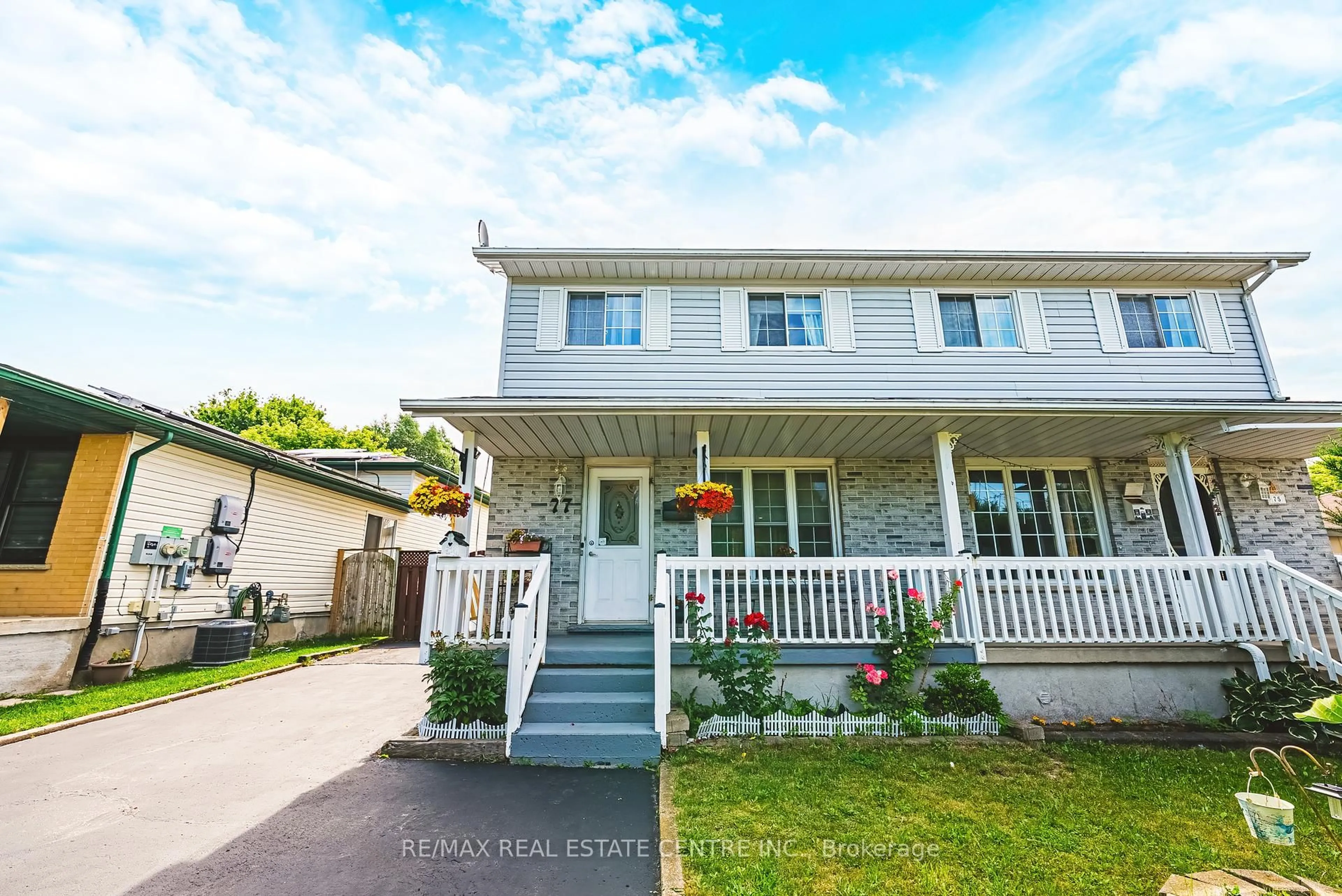 Home with vinyl exterior material, street for 77 DYER Crt, Cambridge Ontario N3C 4B8