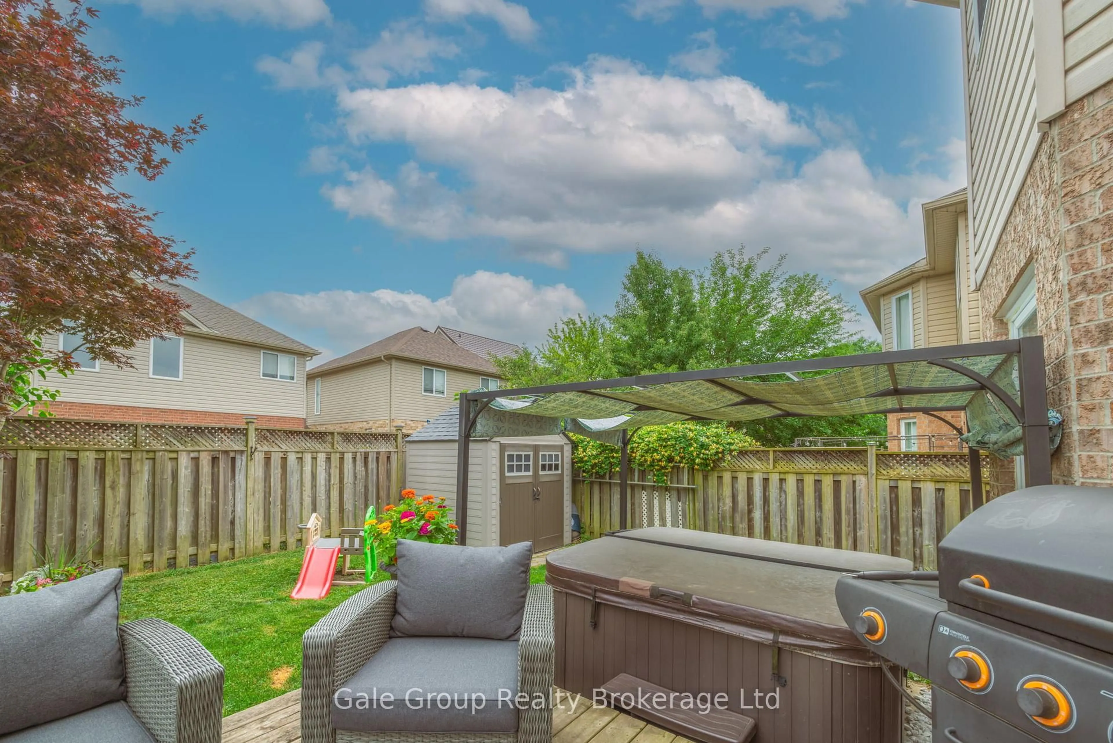 Patio, street for 1360 Blackmaple Dr, London East Ontario N5Y 6H5