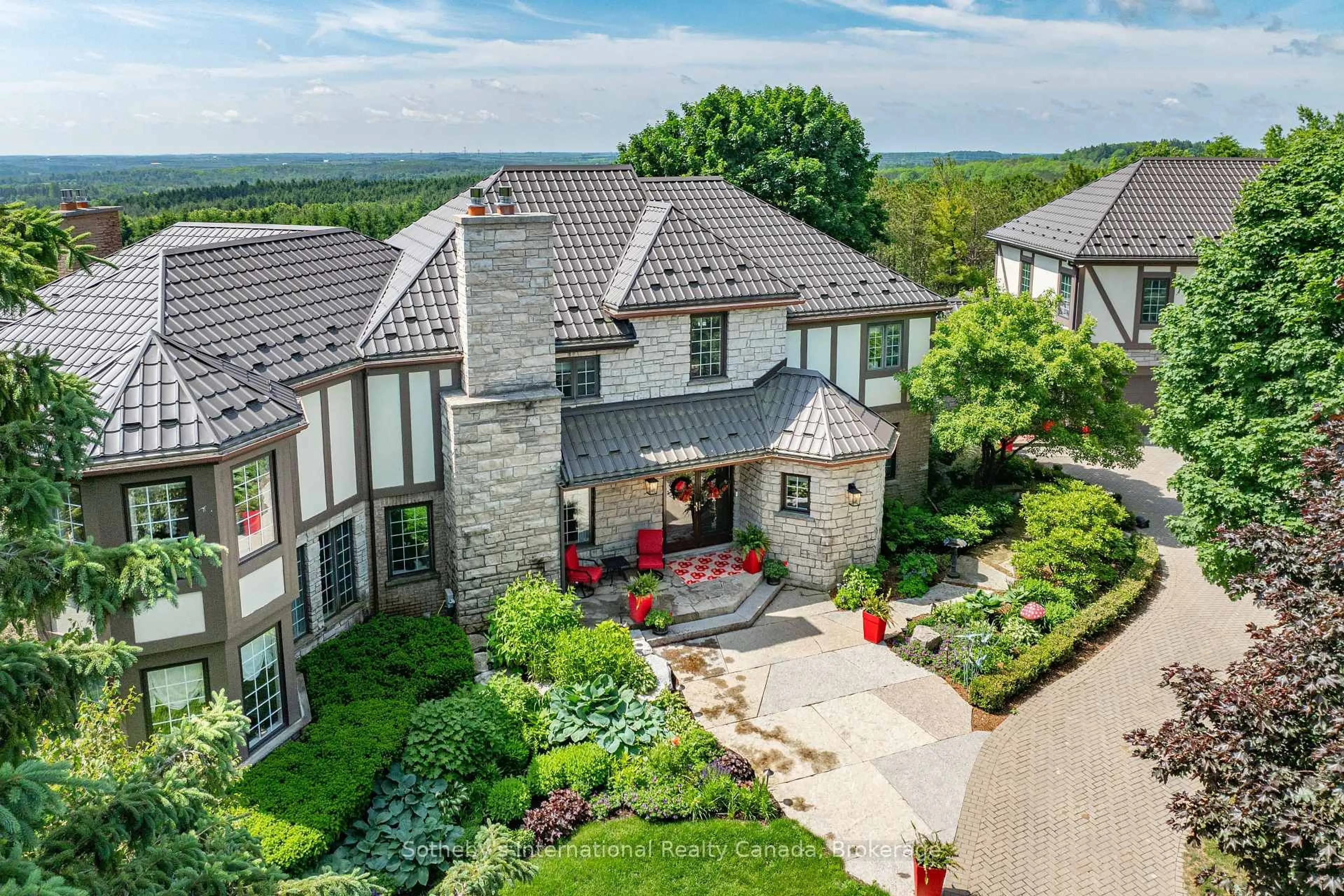 A pic from outside/outdoor area/front of a property/back of a property/a pic from drone, mountain view for 9255 Sideroad 27, Erin Ontario L4L 1A7