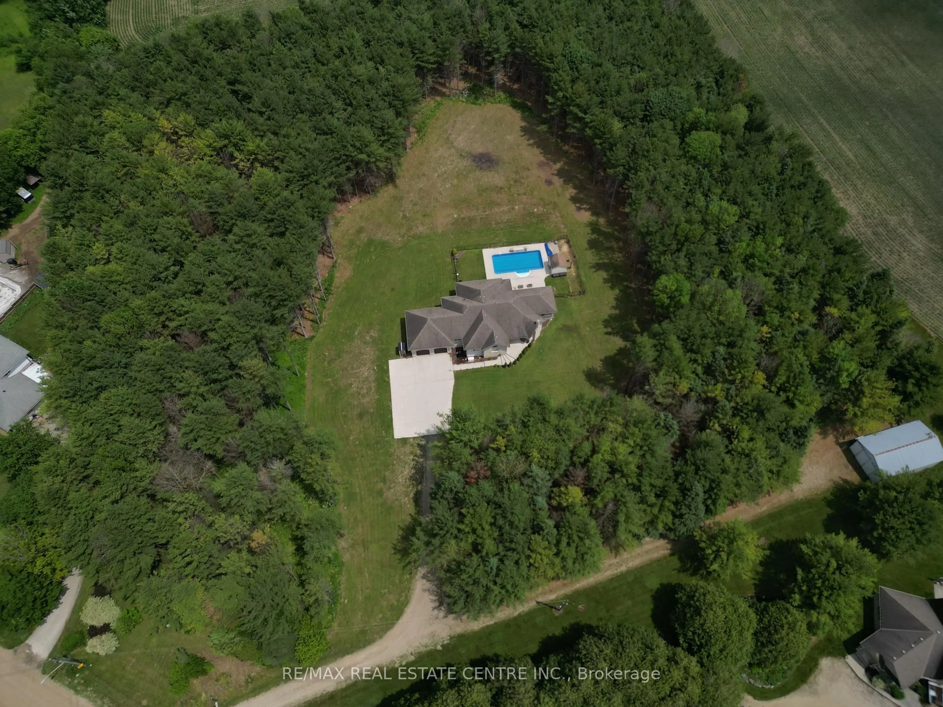 A pic from outside/outdoor area/front of a property/back of a property/a pic from drone, water/lake/river/ocean view for 230 South Water St, Wellington North Ontario N0G 2L3