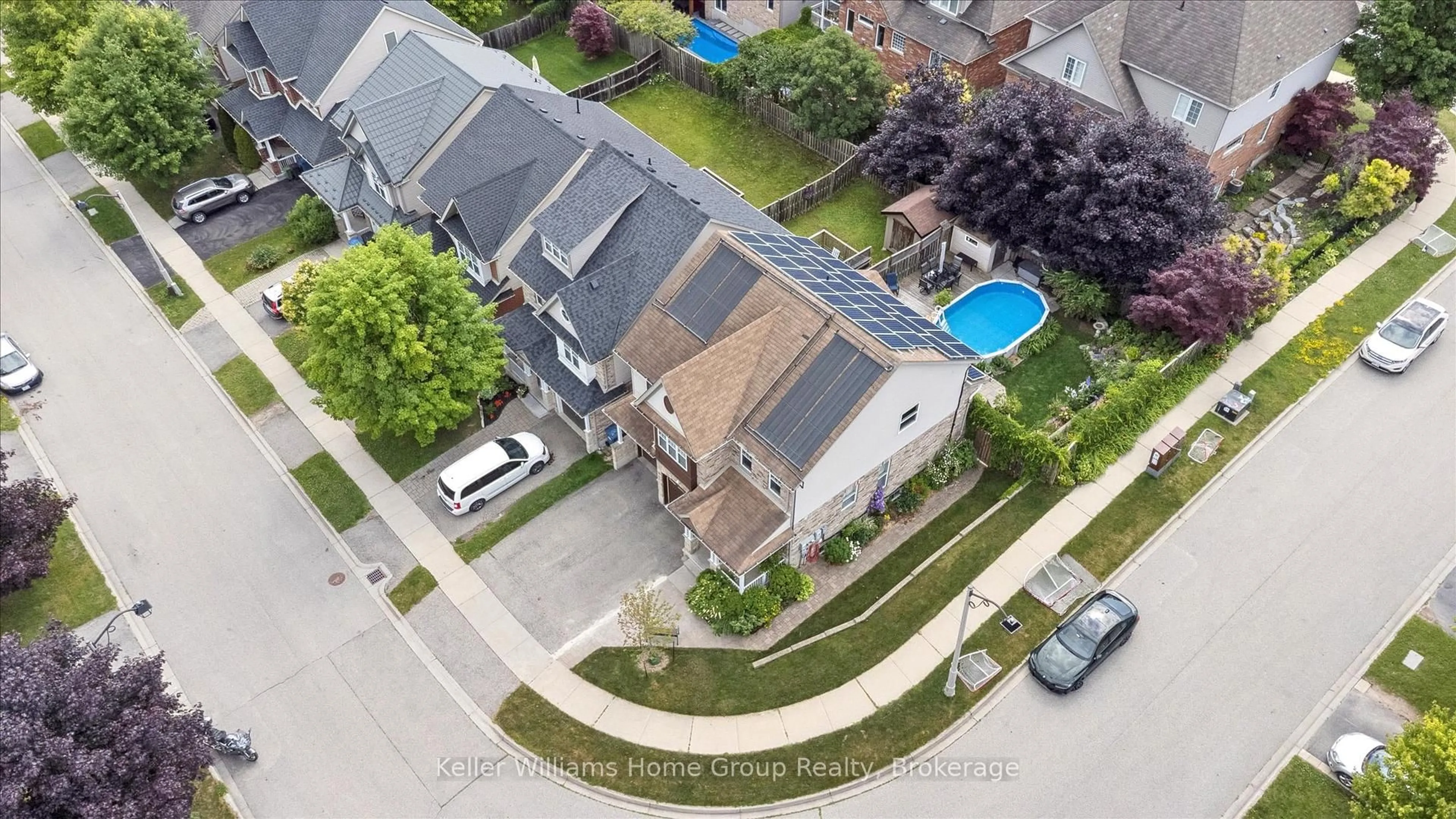 A pic from outside/outdoor area/front of a property/back of a property/a pic from drone, street for 18 Geddes Cres, Guelph Ontario N1G 5K7
