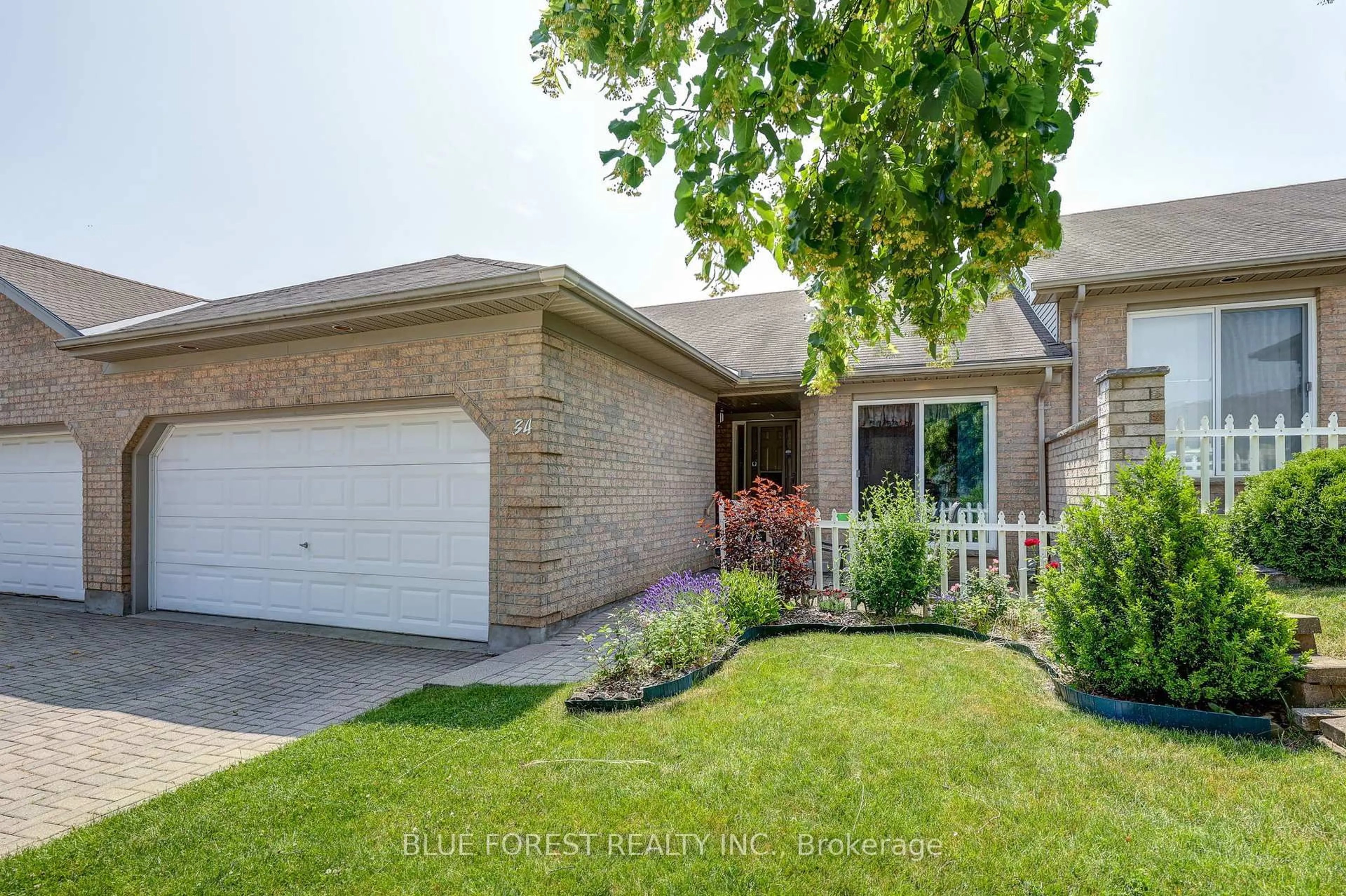 Unknown for 861 Shelborne St #34, London South Ontario N5Z 5C5
