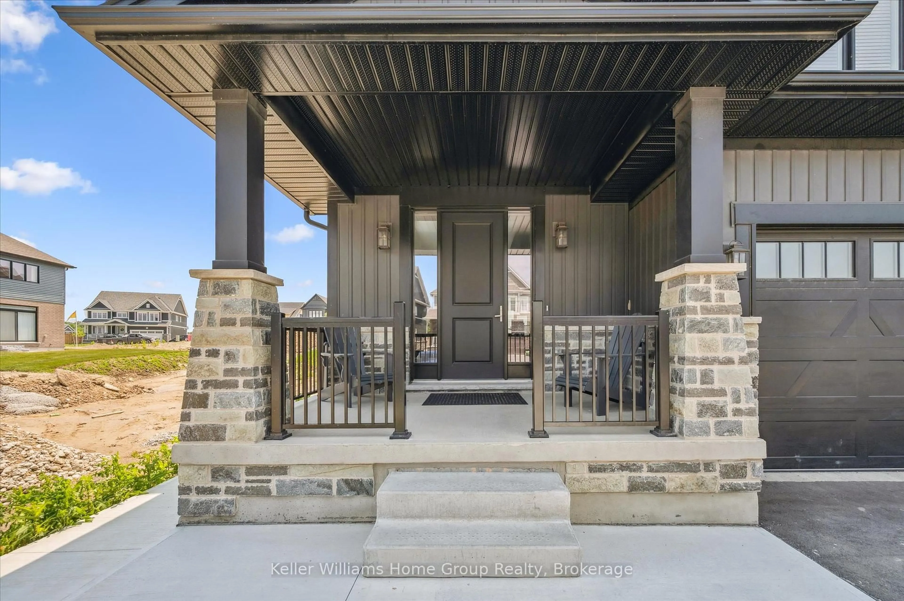 Indoor entryway for 151 Harrison St, Centre Wellington Ontario N0B 1S0