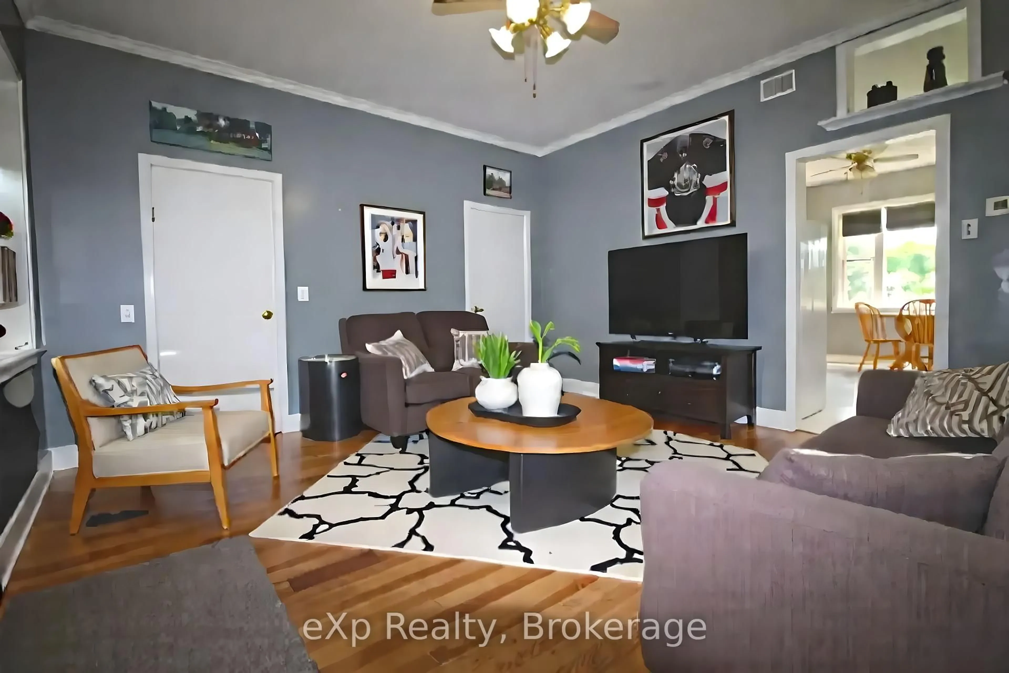 Living room with furniture, unknown for 125 Lake Dr, West Grey Ontario N0C 1H0