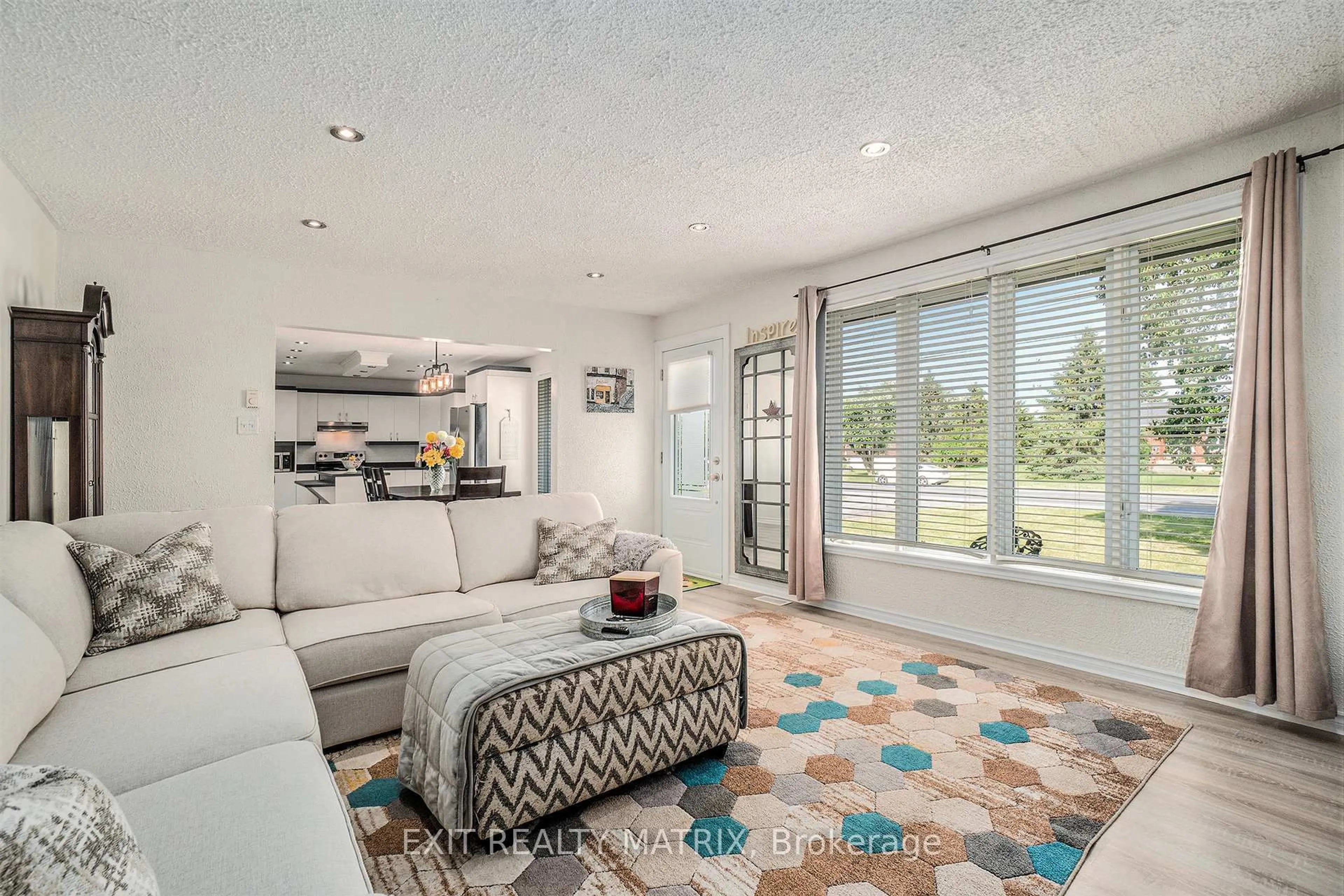 Living room with furniture, unknown for 154 Caledonia Rd, The Nation Ontario K0C 2B0
