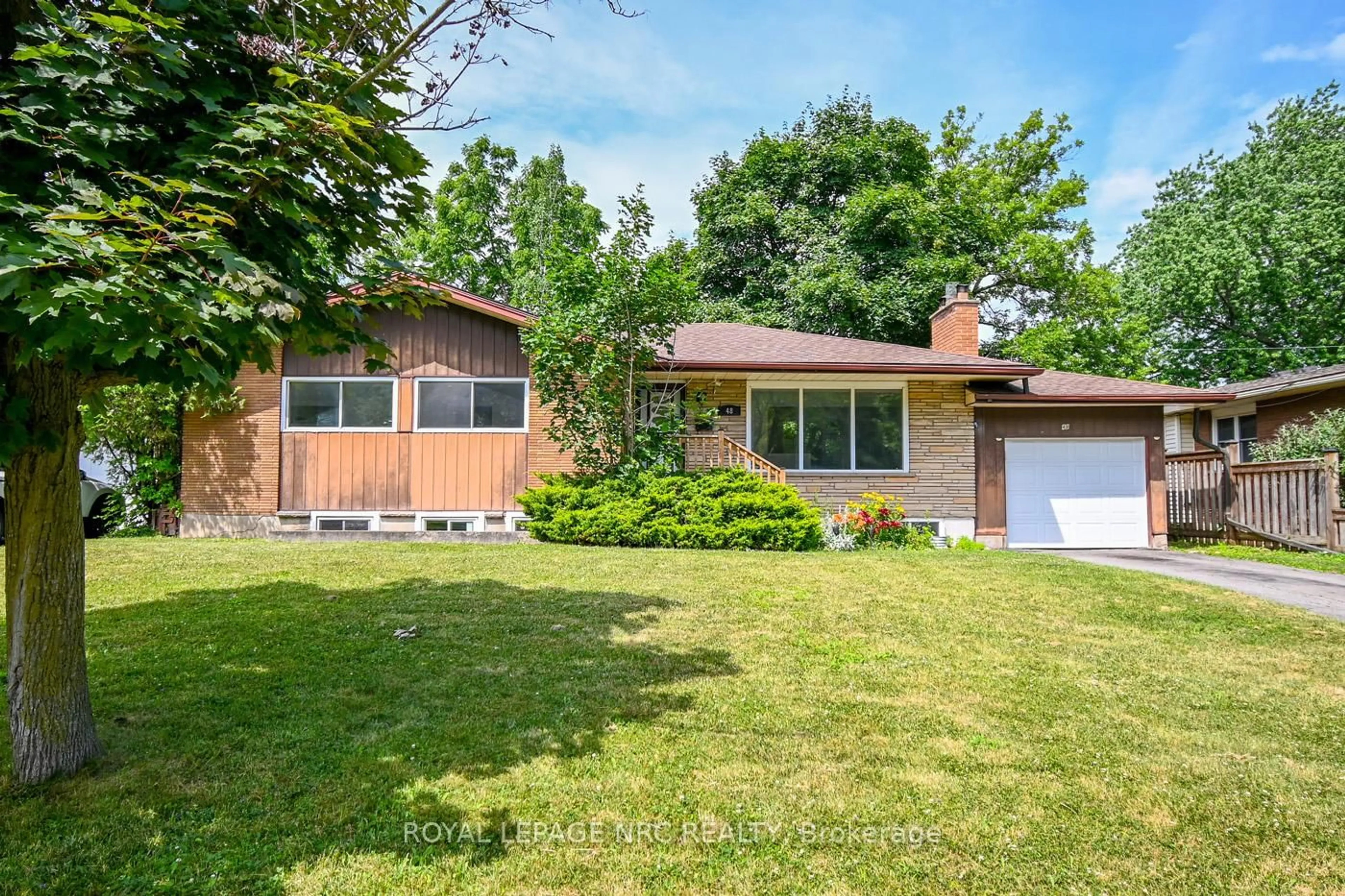 Home with brick exterior material, street for 48 Wakil Dr, St. Catharines Ontario L2T 3J1