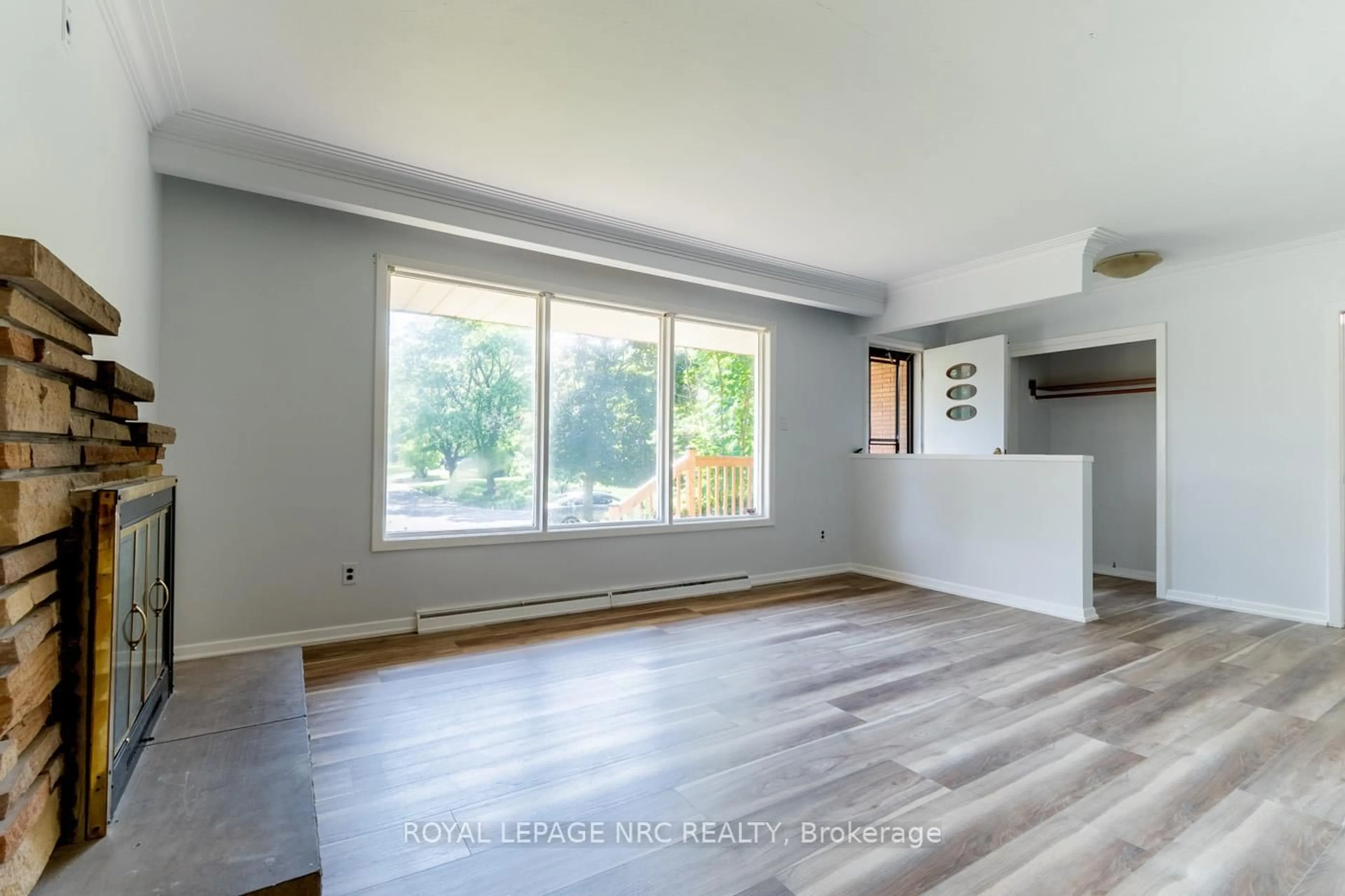 A pic of a room for 48 Wakil Dr, St. Catharines Ontario L2T 3J1