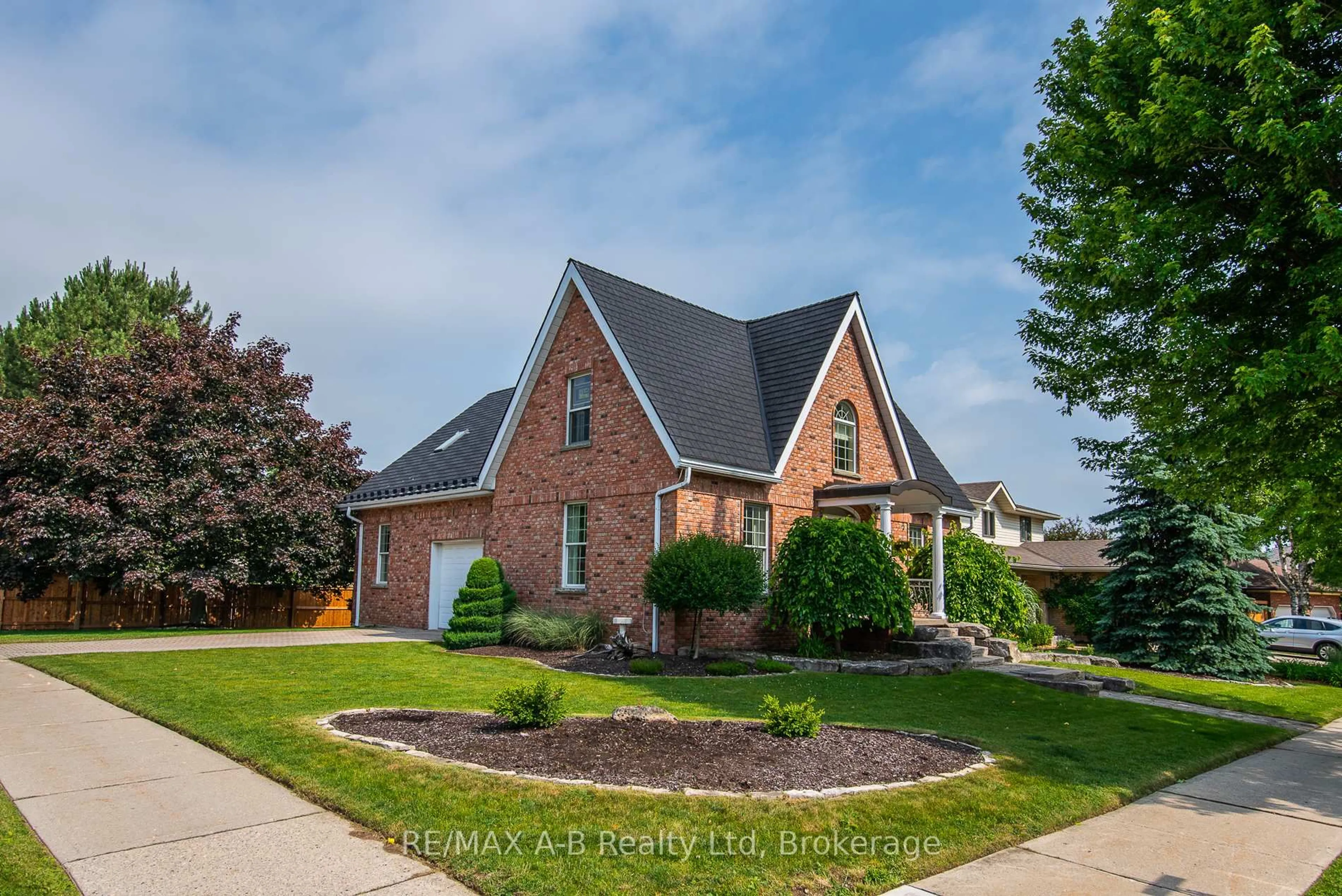 Home with brick exterior material, street for 292 Woods St, Stratford Ontario N5A 7T4