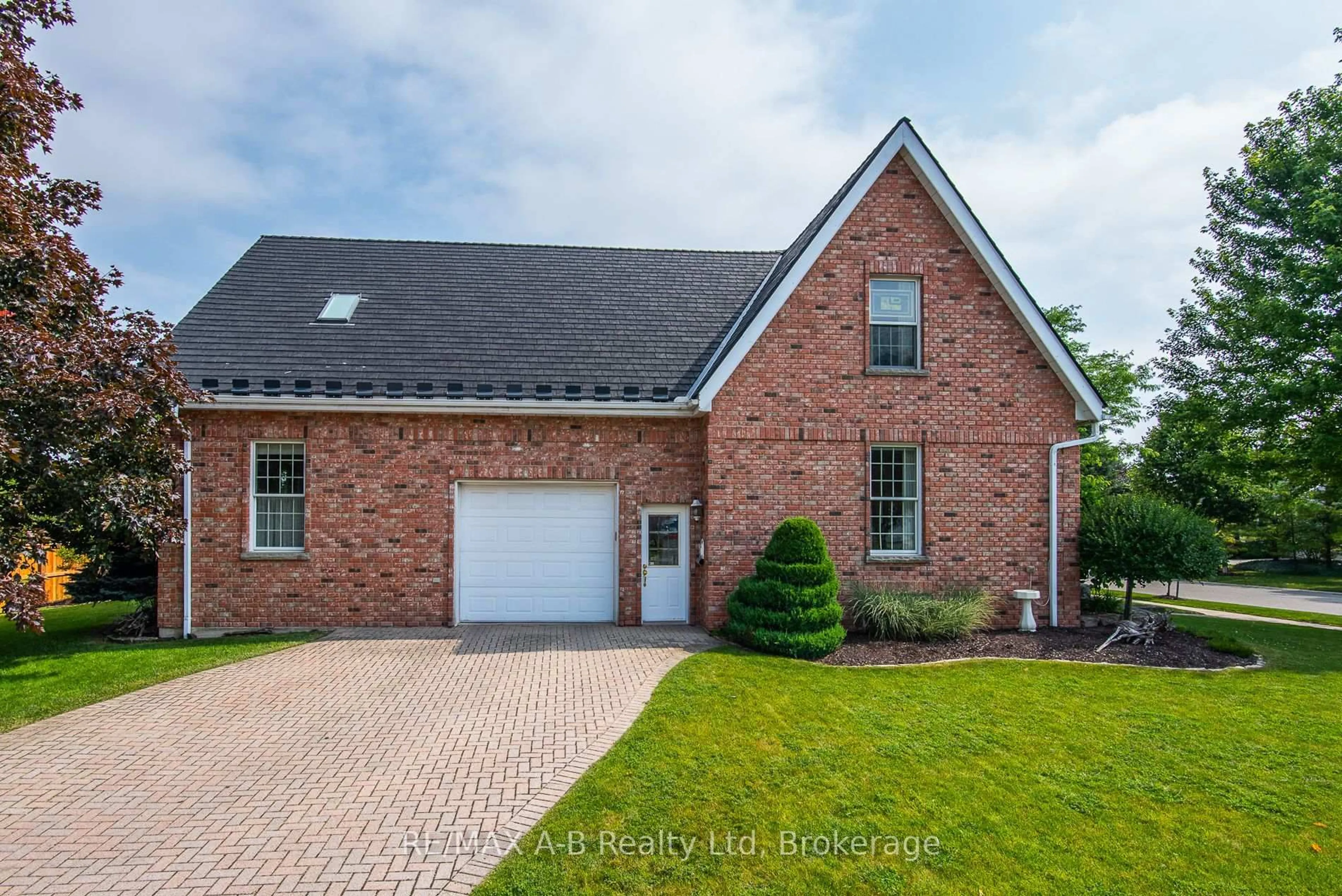 Home with brick exterior material, street for 292 Woods St, Stratford Ontario N5A 7T4