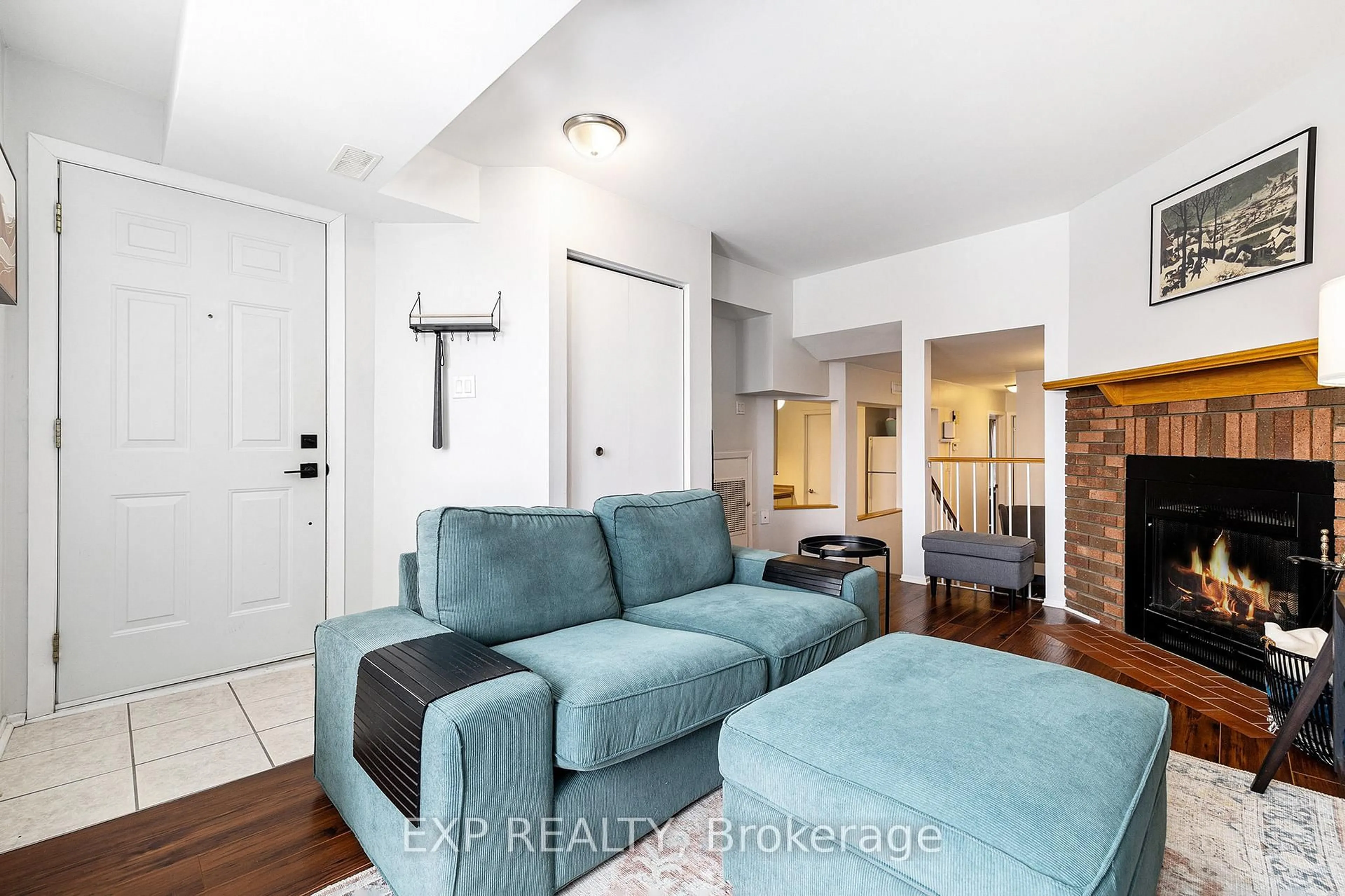 Living room with furniture, unknown for 207 Woodfield Dr #B, Ottawa Ontario K2G 4P2