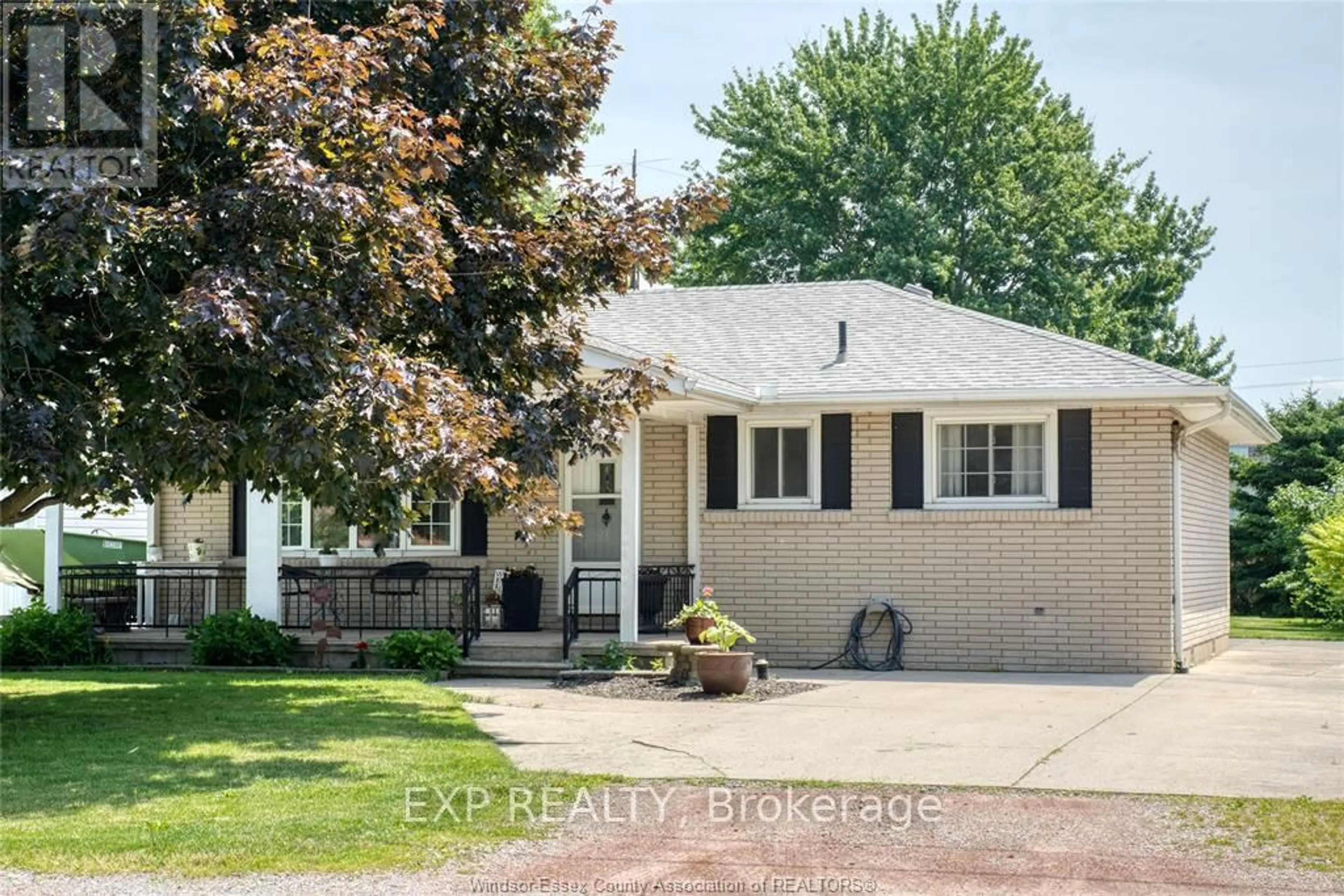 Home with vinyl exterior material, street for 337 Evelyn St, Lakeshore Ontario N0R 1A0