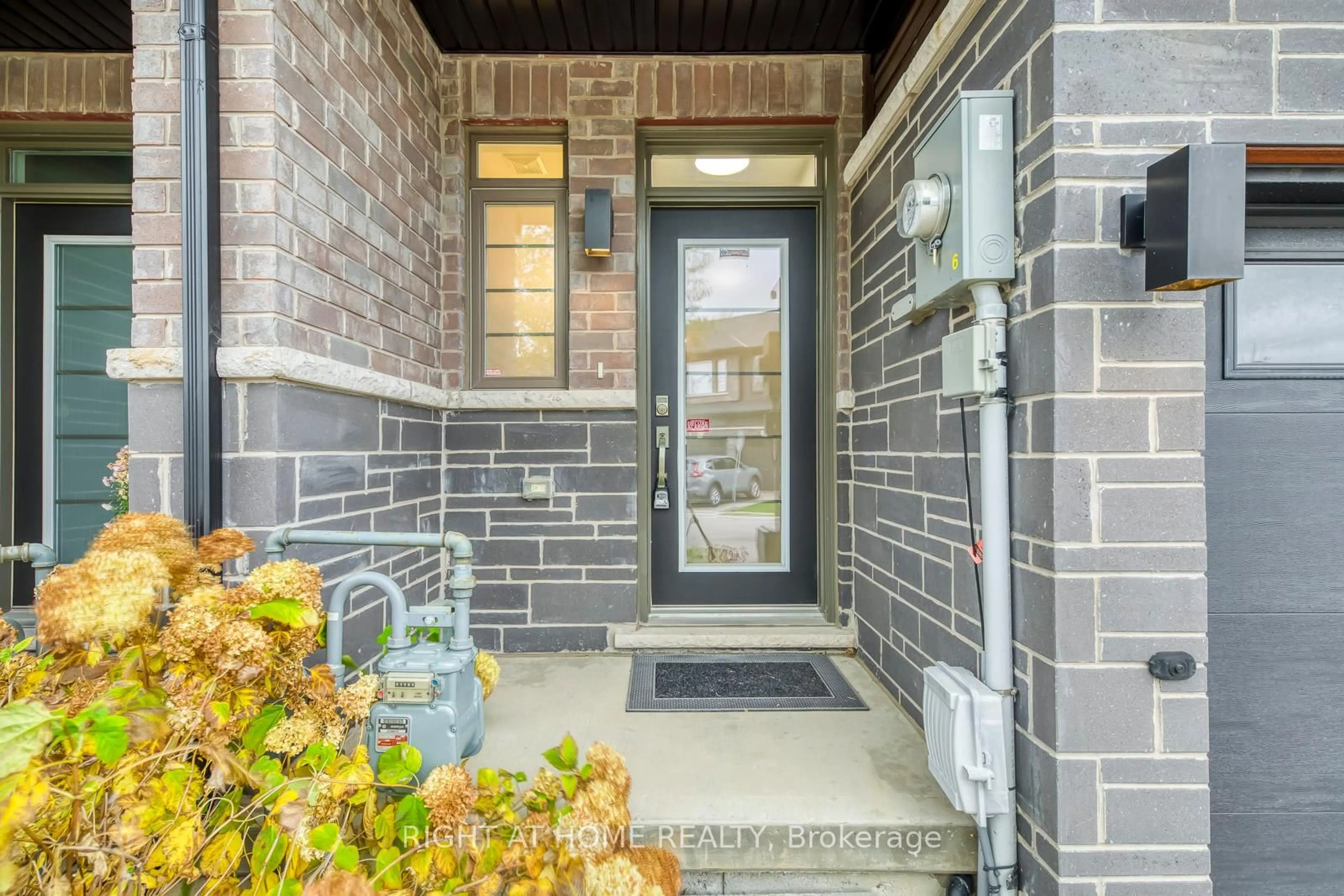 Unknown for 63 Burley Lane, Hamilton Ontario L9G 0G5