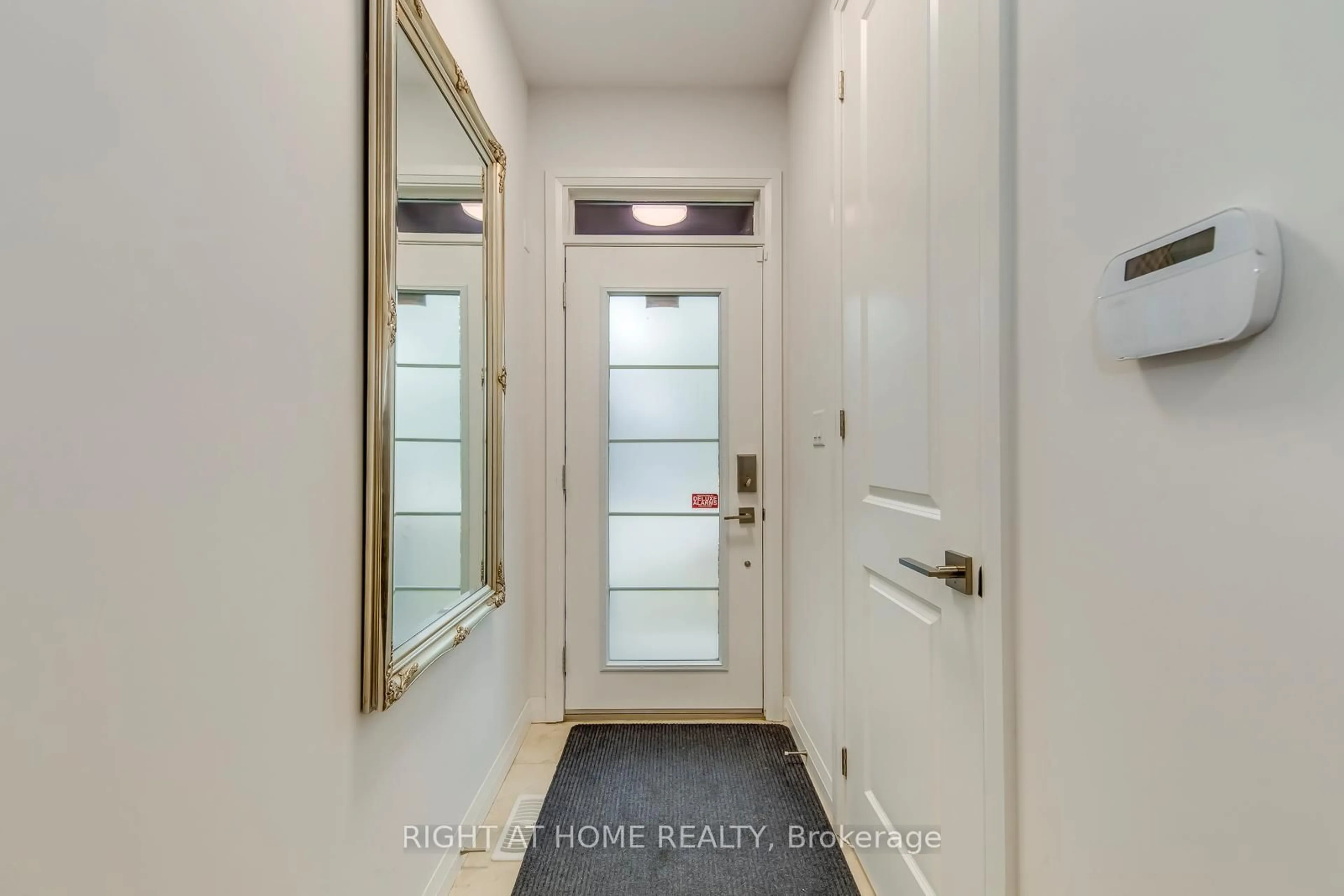 Indoor entryway for 63 Burley Lane, Hamilton Ontario L9G 0G5