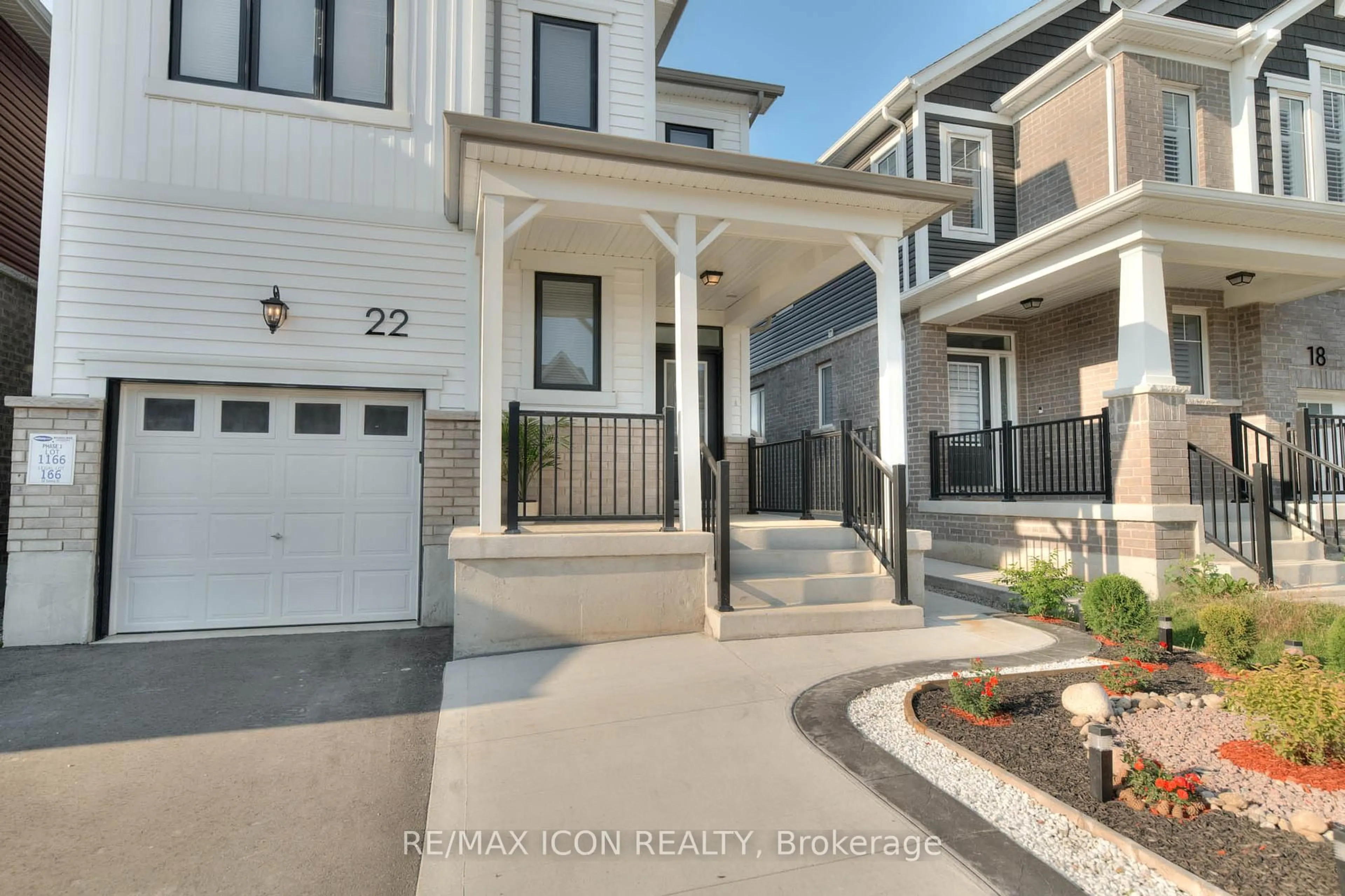 Unknown for 22 Saxony St, Kitchener Ontario N2R 0S3