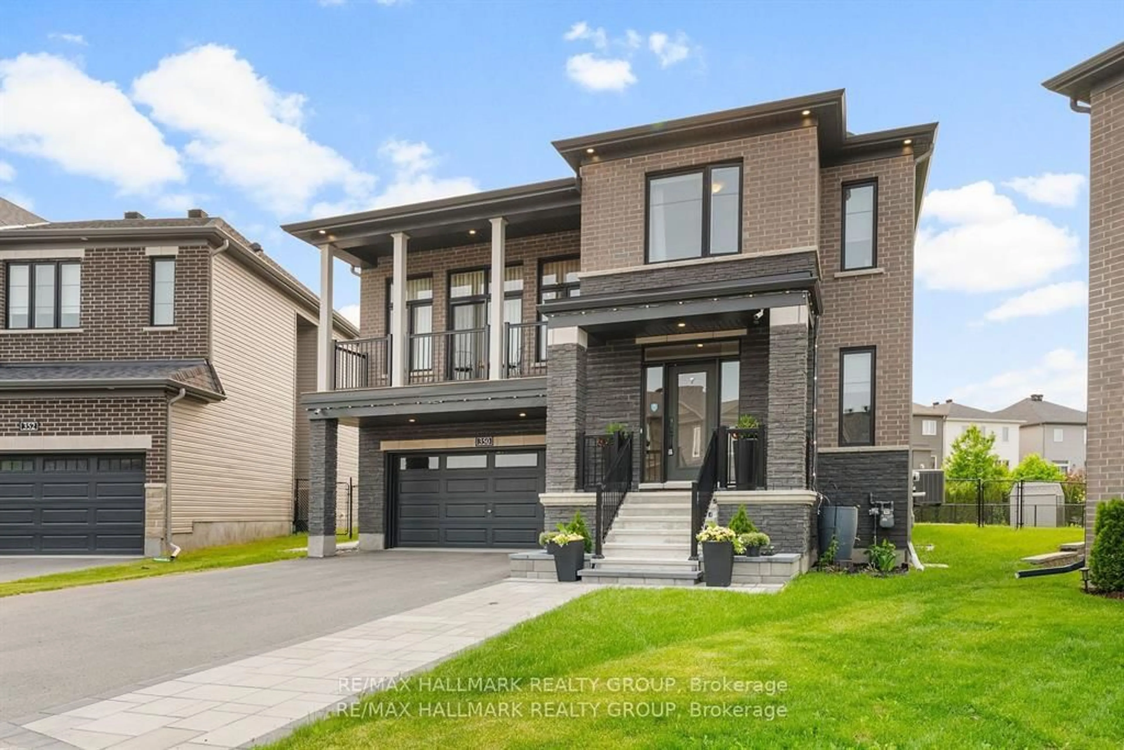 Home with brick exterior material, street for 350 Cloyne Cres, Ottawa Ontario K2J 6W4