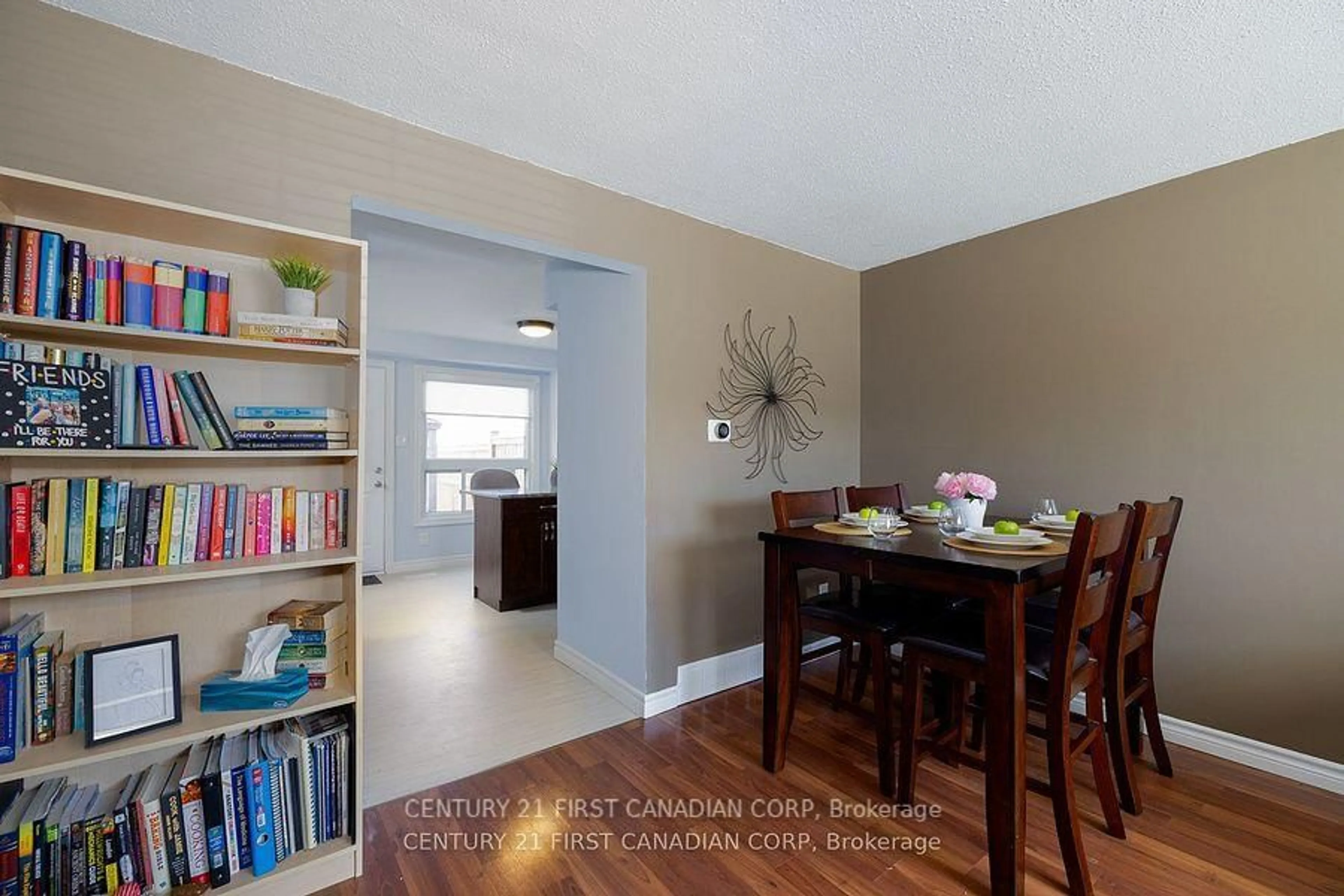 Dining room, wood/laminate floor for 40 Tiffany Dr #82, London East Ontario N5V 3N3